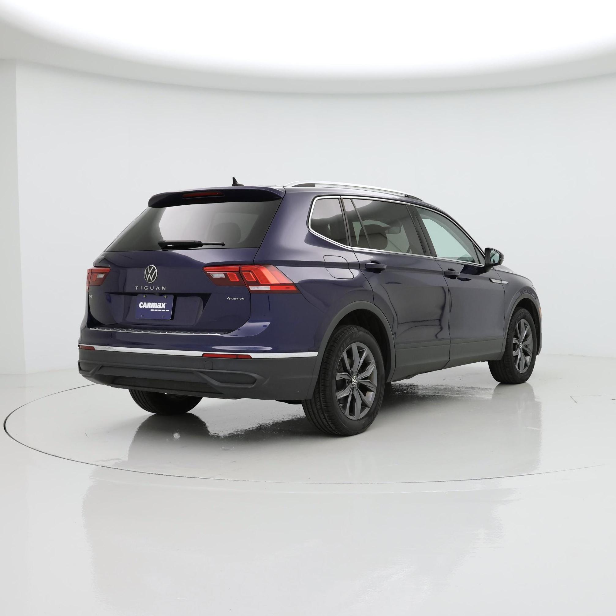 Thumbnail: 2022 Volkswagen Tiguan - 8