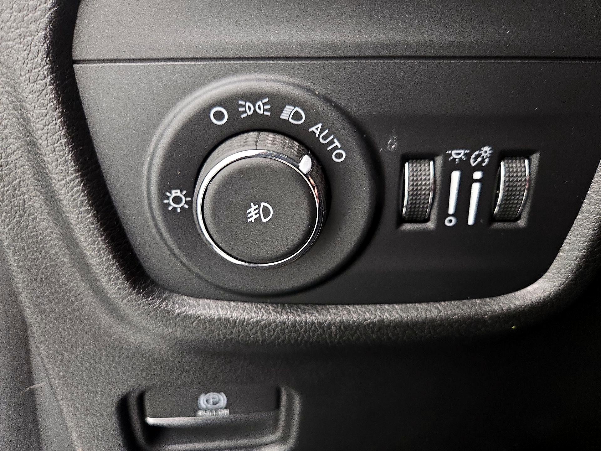 Thumbnail: 2023 Jeep Grand Cherokee - 13