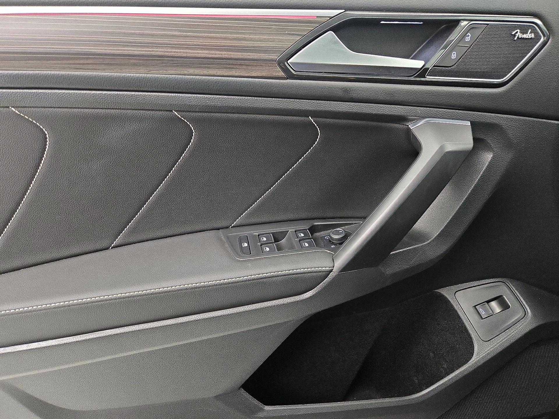 Thumbnail: 2022 Volkswagen Tiguan - 12