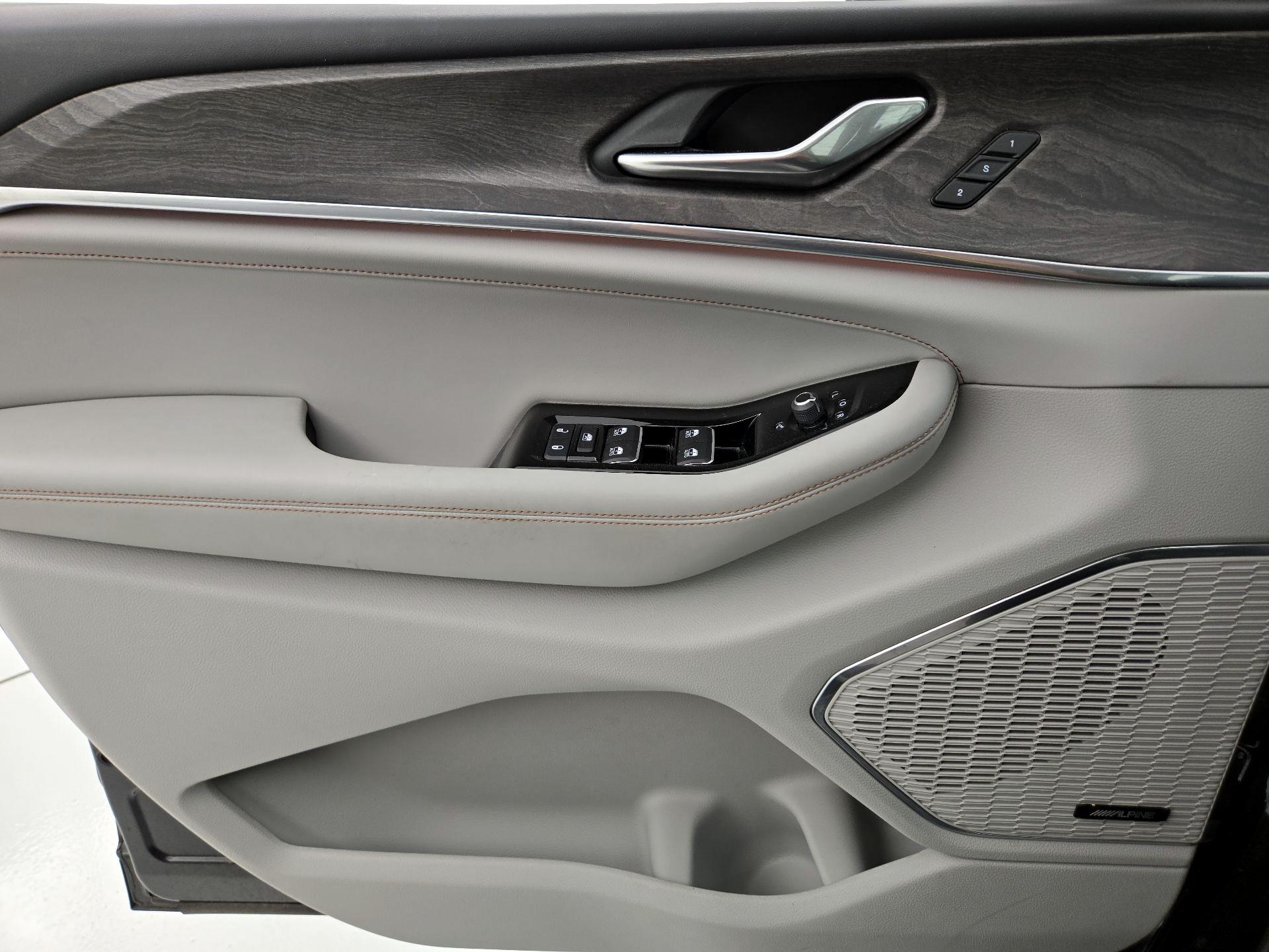 Thumbnail: 2022 Jeep Grand Cherokee L - 12