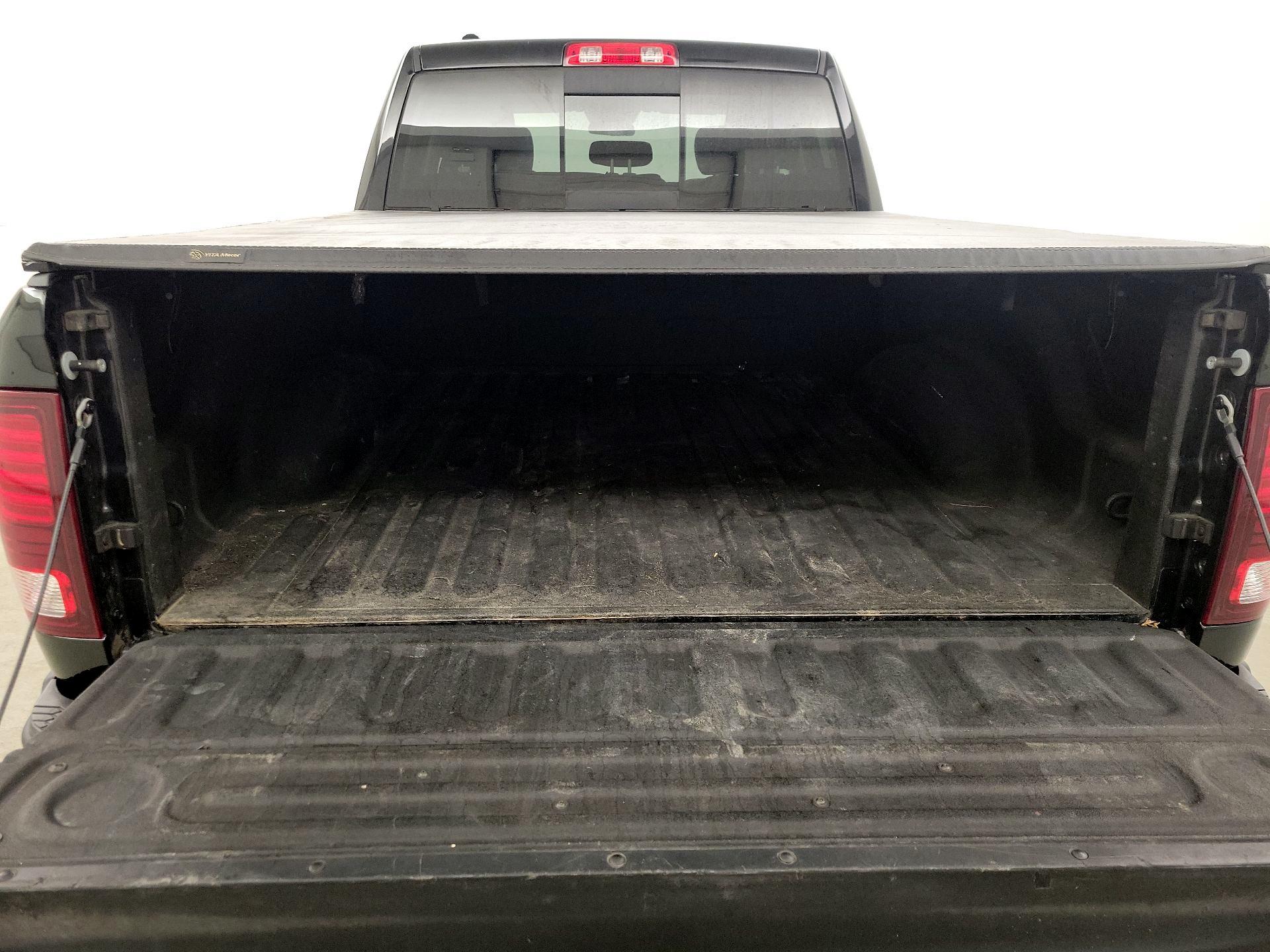 Thumbnail: 2019 RAM 1500 Classic - 20