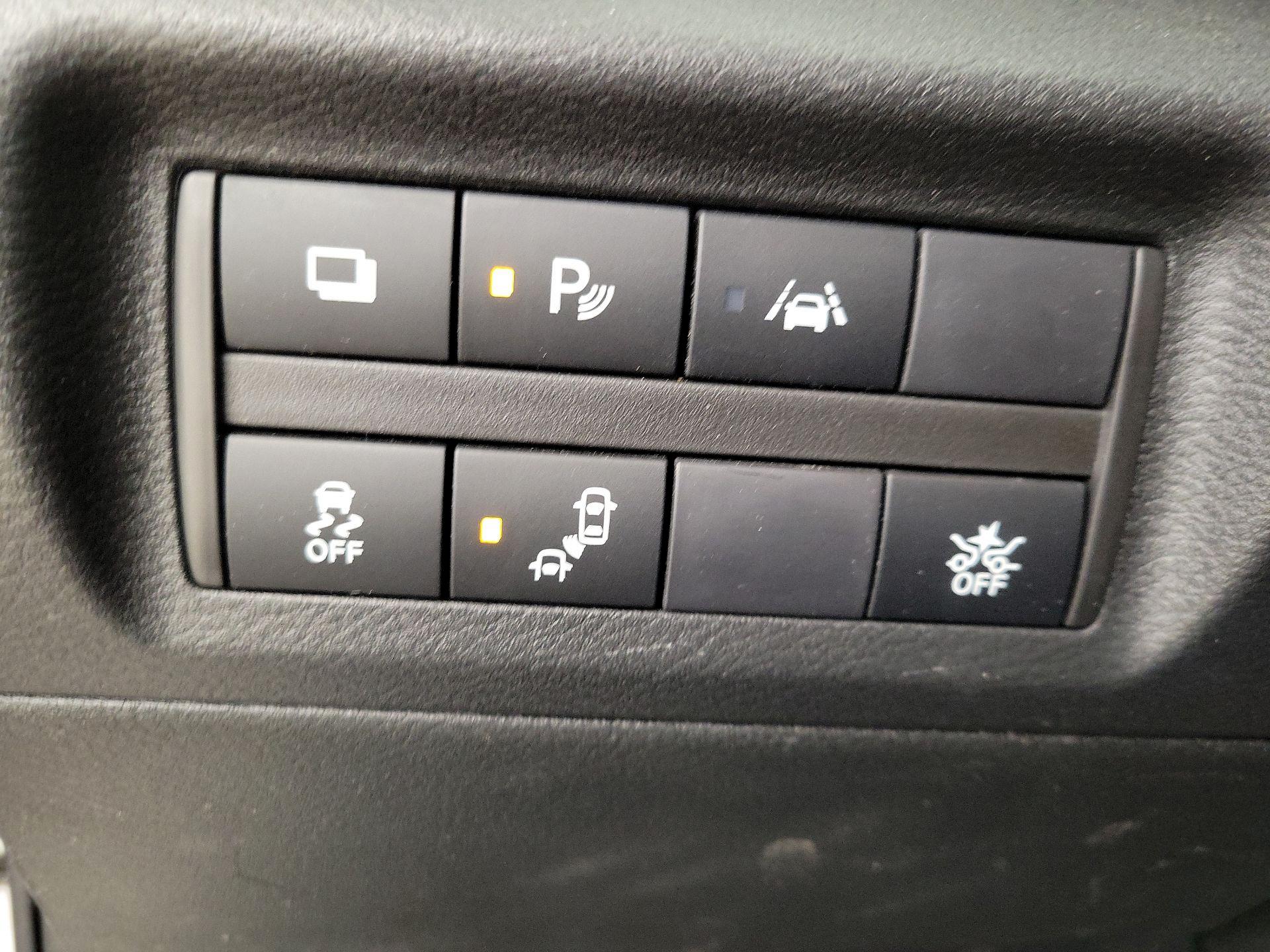 Thumbnail: 2023 Nissan Kicks - 13