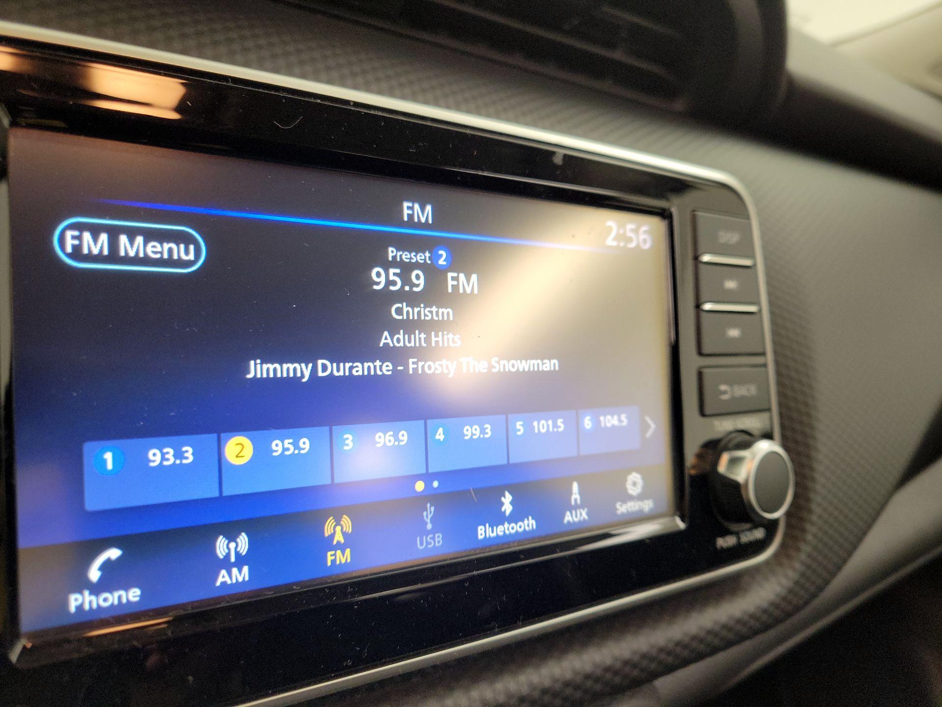 Thumbnail: 2023 Nissan Kicks - 15