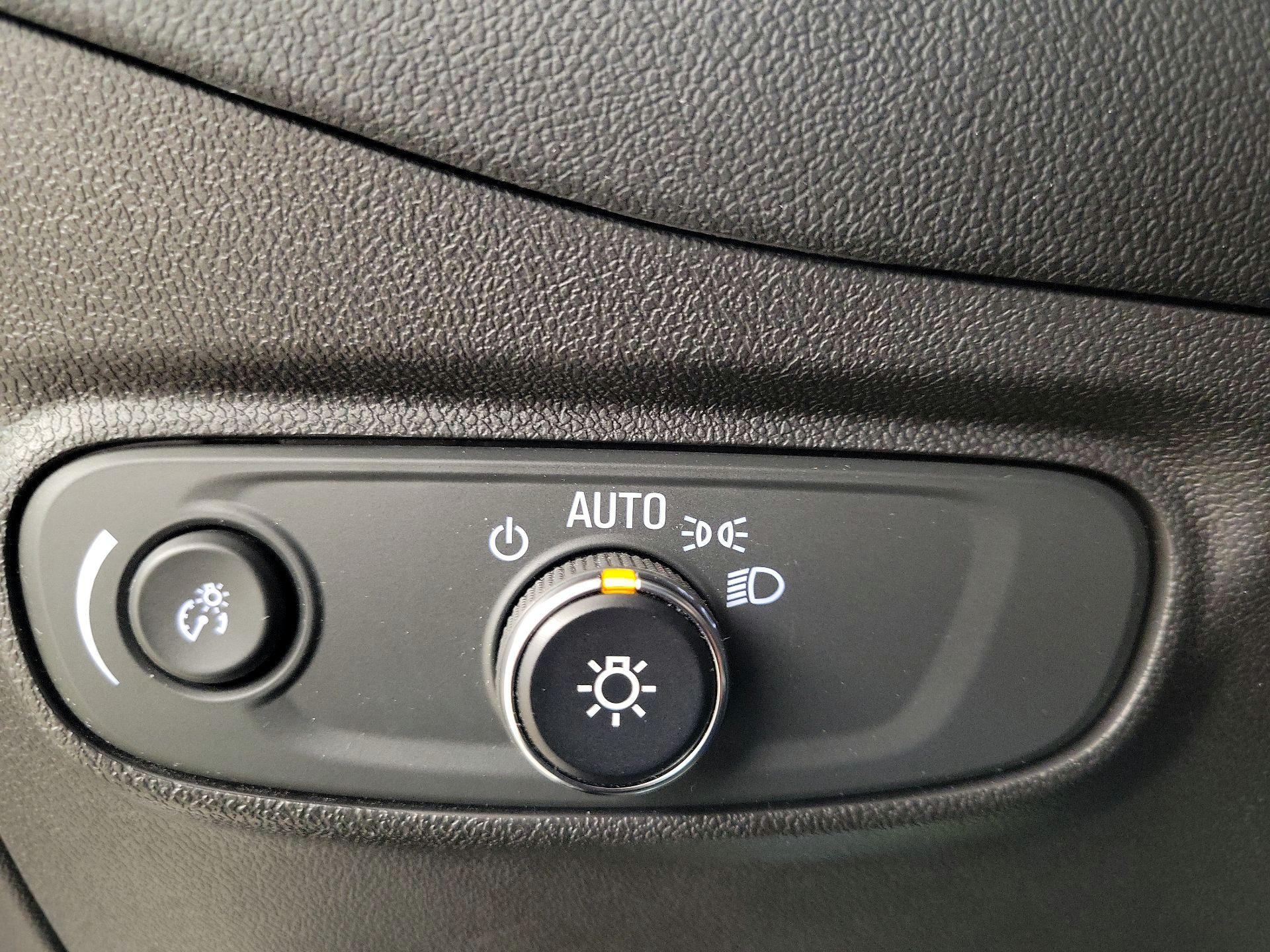 Thumbnail: 2023 Chevrolet Equinox - 13