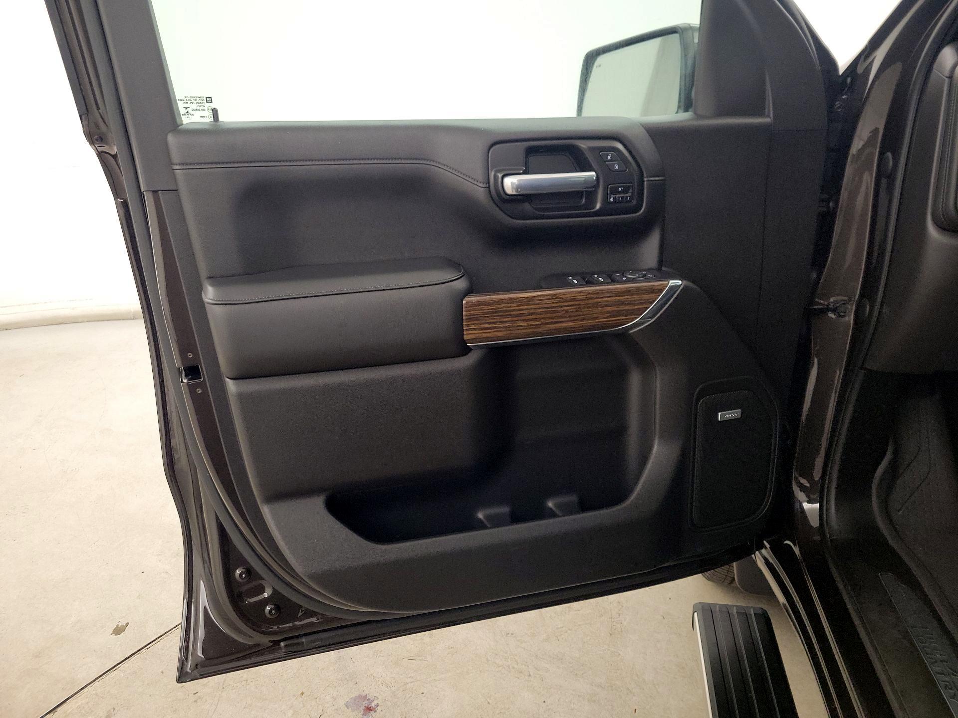 Thumbnail: 2021 Chevrolet Silverado 1500 - 12