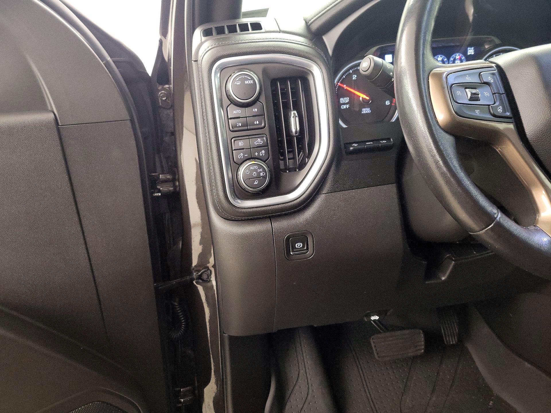 Thumbnail: 2021 Chevrolet Silverado 1500 - 13