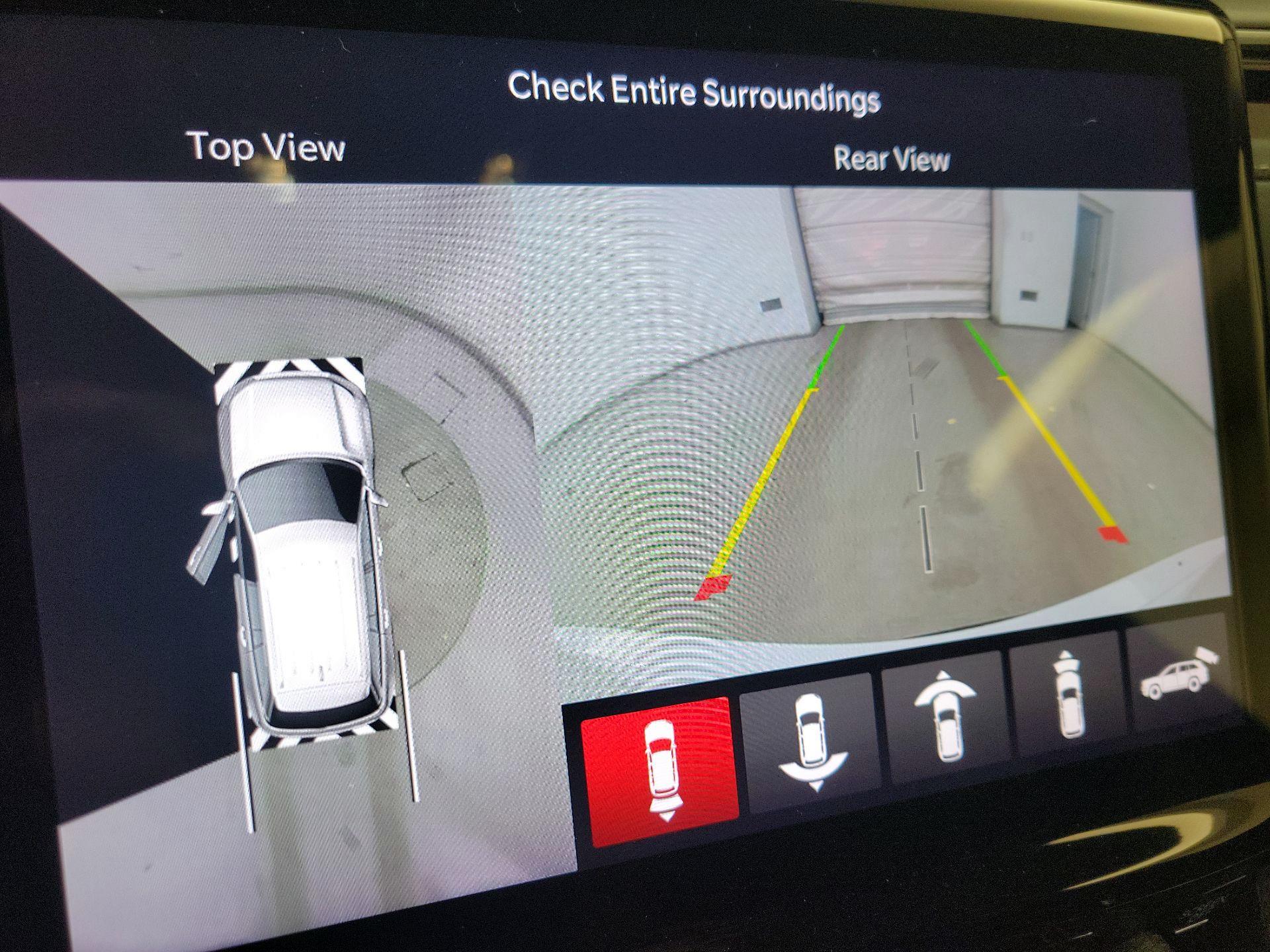 Thumbnail: 2023 Jeep Grand Cherokee - 15