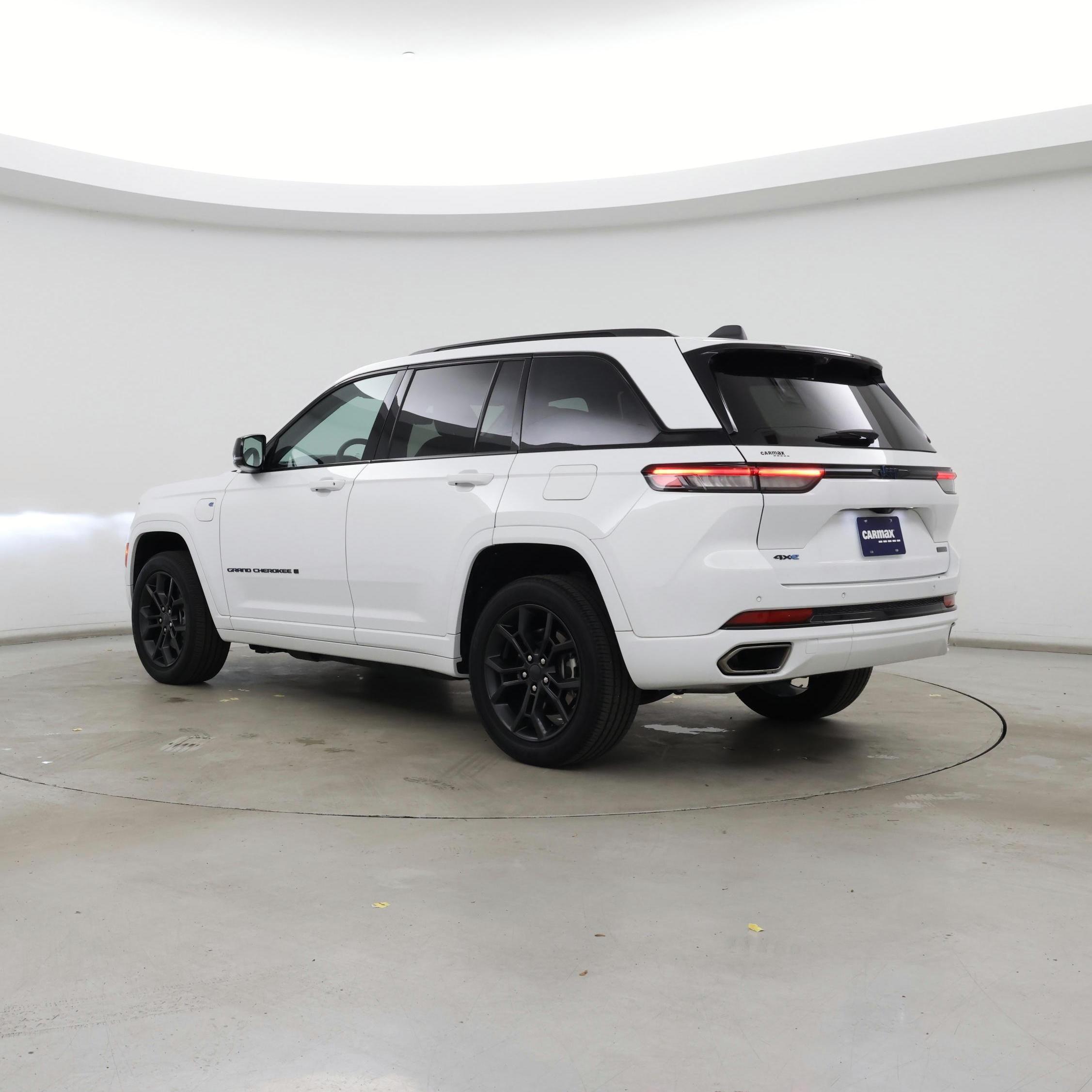 Thumbnail: 2023 Jeep Grand Cherokee - 2