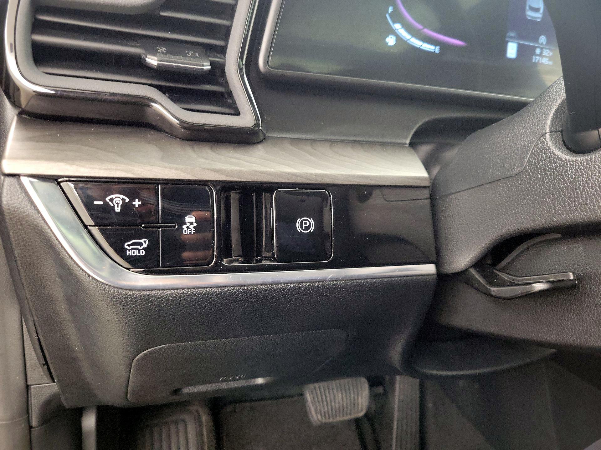 Thumbnail: 2023 Kia Sportage - 13