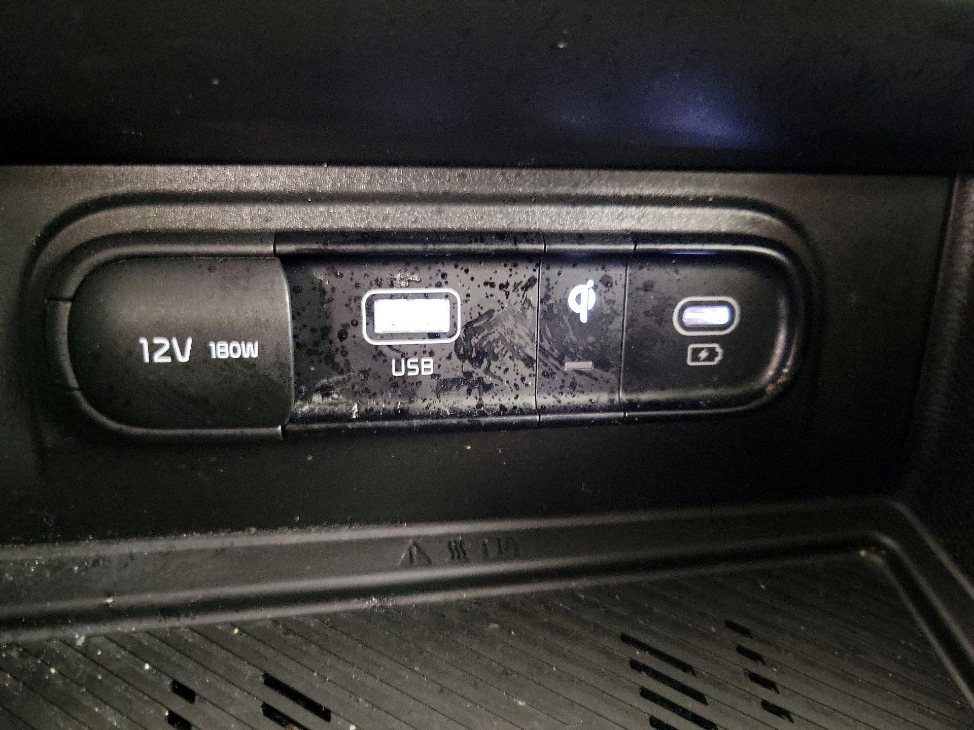 Thumbnail: 2023 Kia Sportage - 19