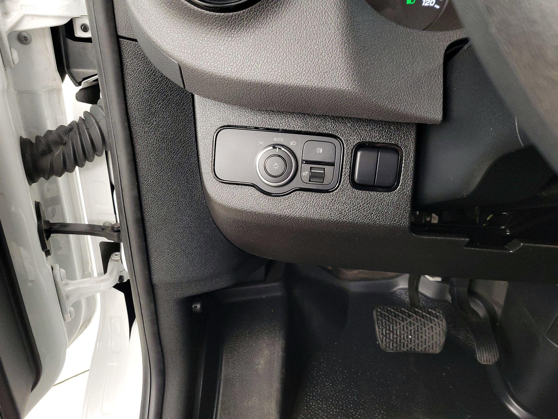 Thumbnail: 2023 Mercedes-Benz Sprinter - 13