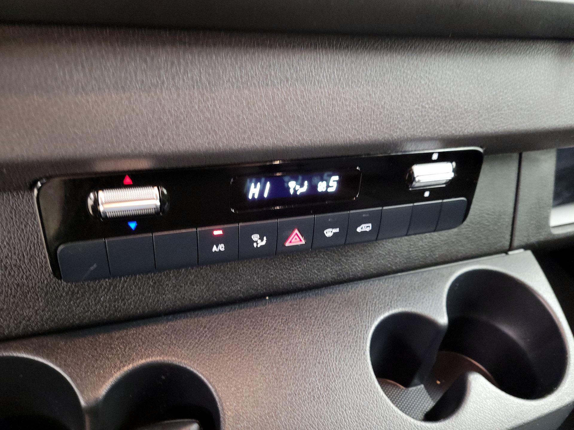 Thumbnail: 2023 Mercedes-Benz Sprinter - 16