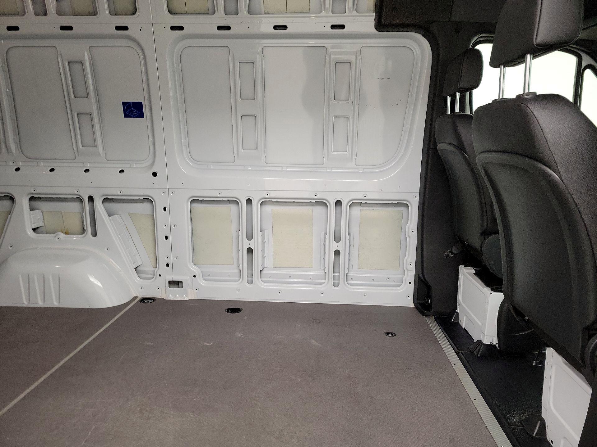 Thumbnail: 2023 Mercedes-Benz Sprinter - 18