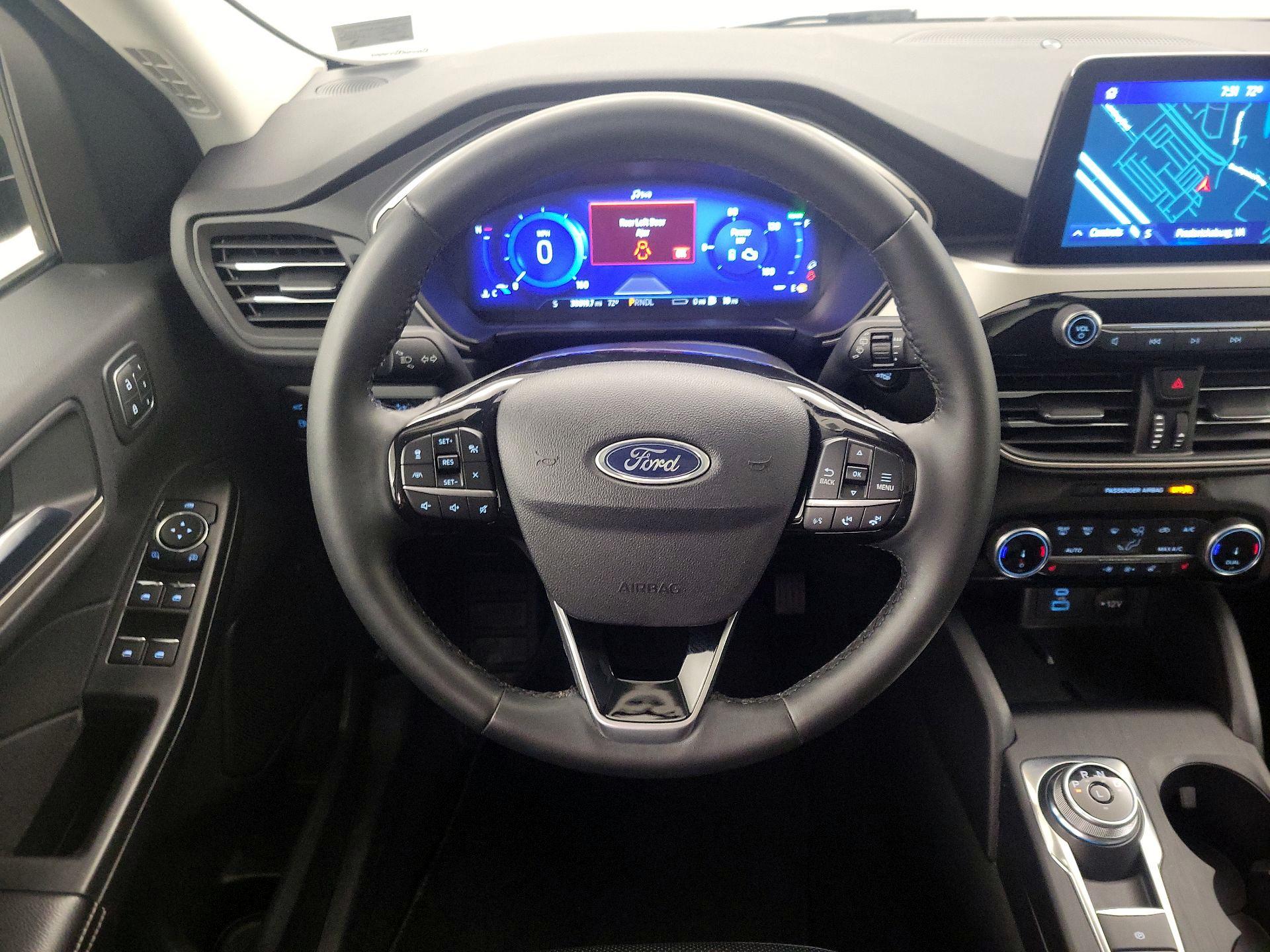 Thumbnail: 2022 Ford Escape - 10