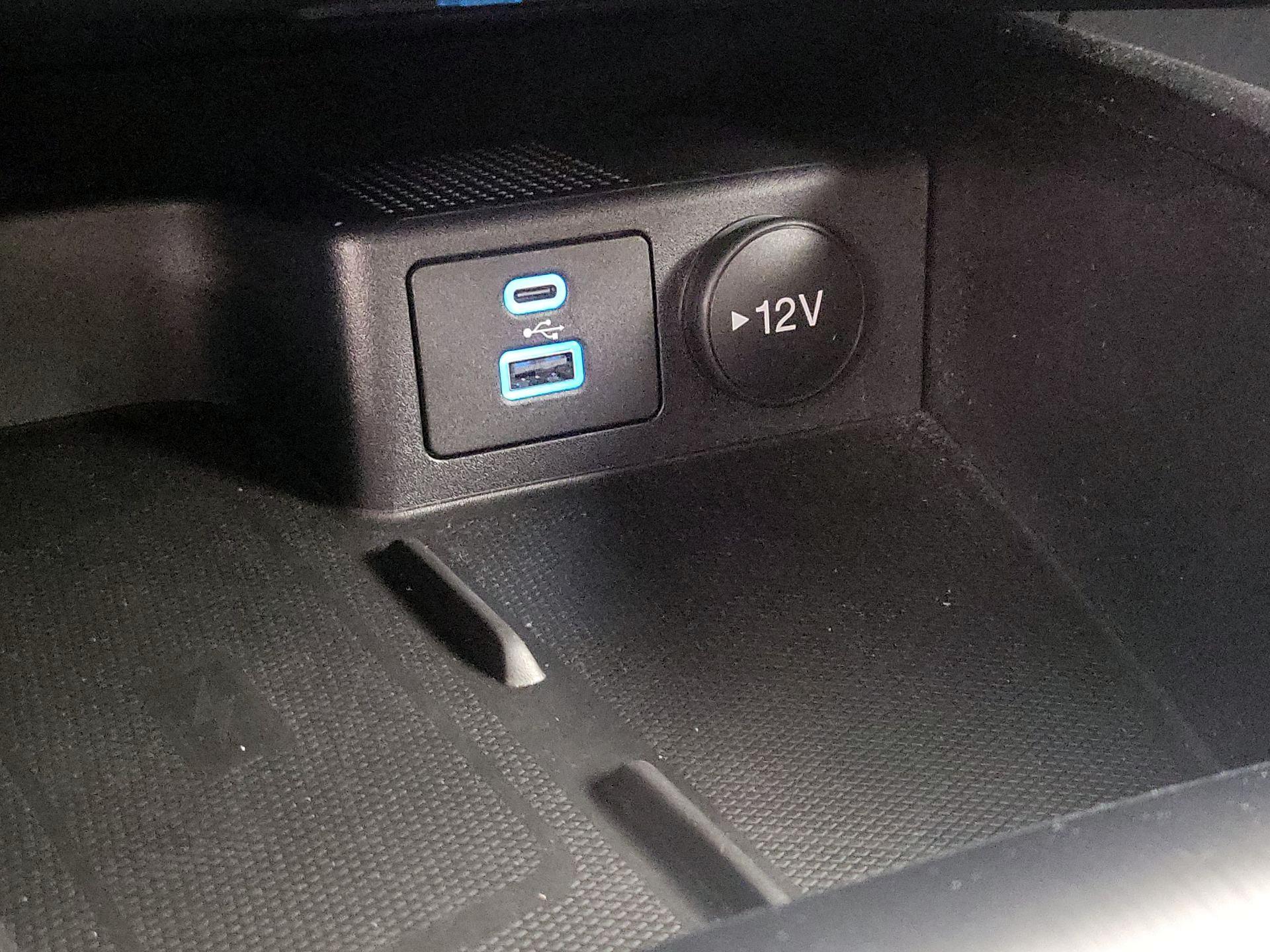 Thumbnail: 2022 Ford Escape - 19