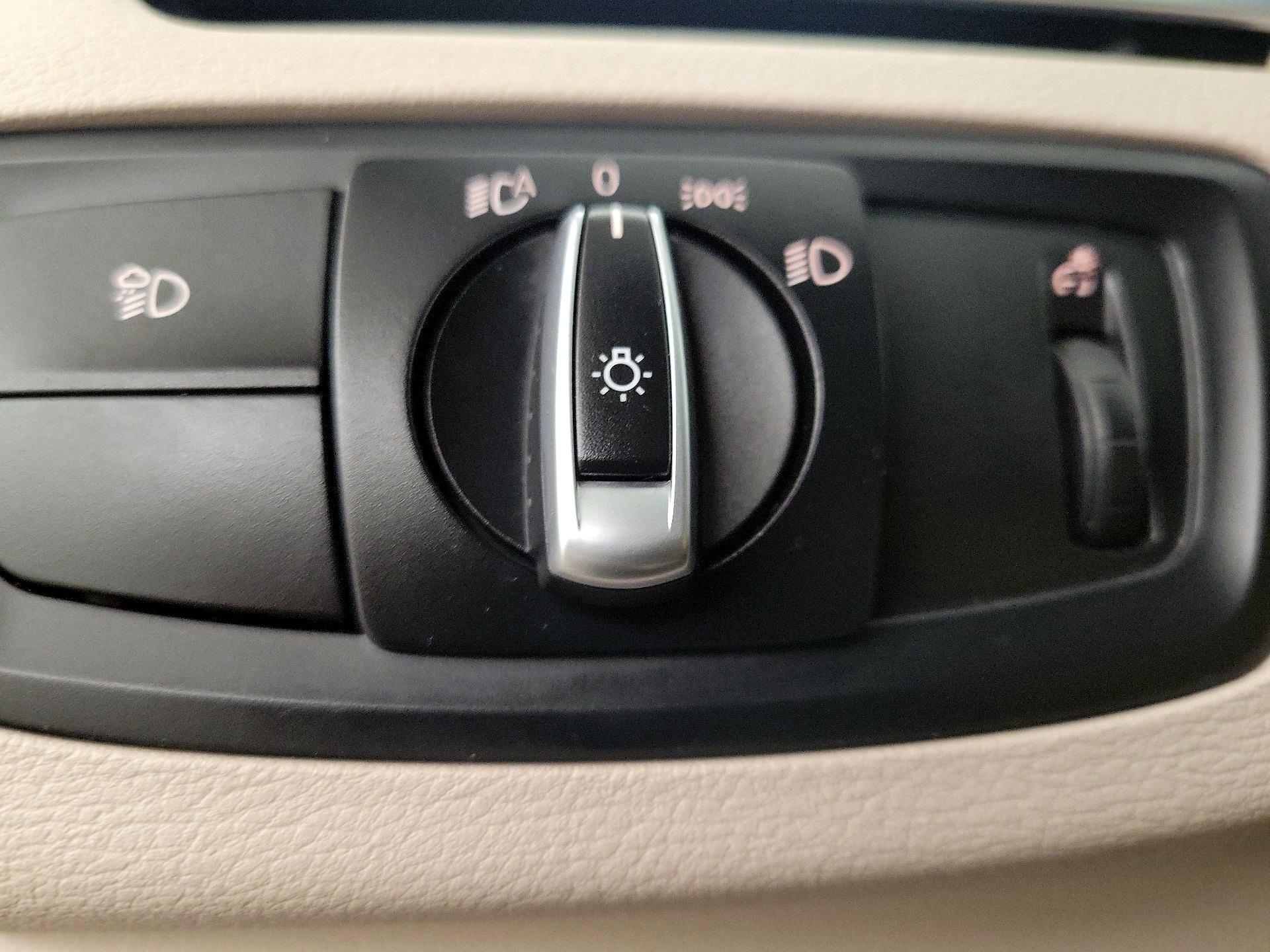 Thumbnail: 2022 BMW X2 - 13