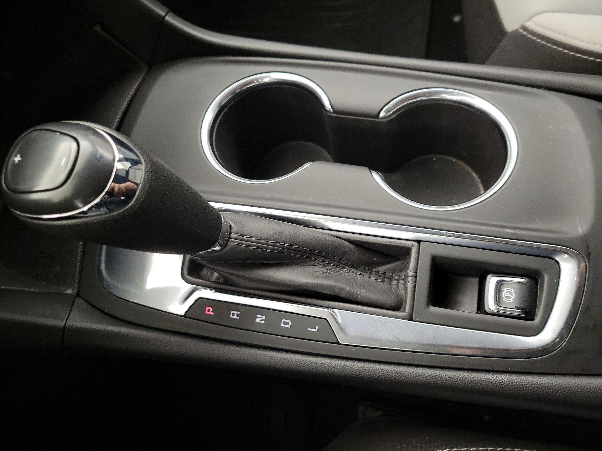 Thumbnail: 2020 Chevrolet Equinox - 17