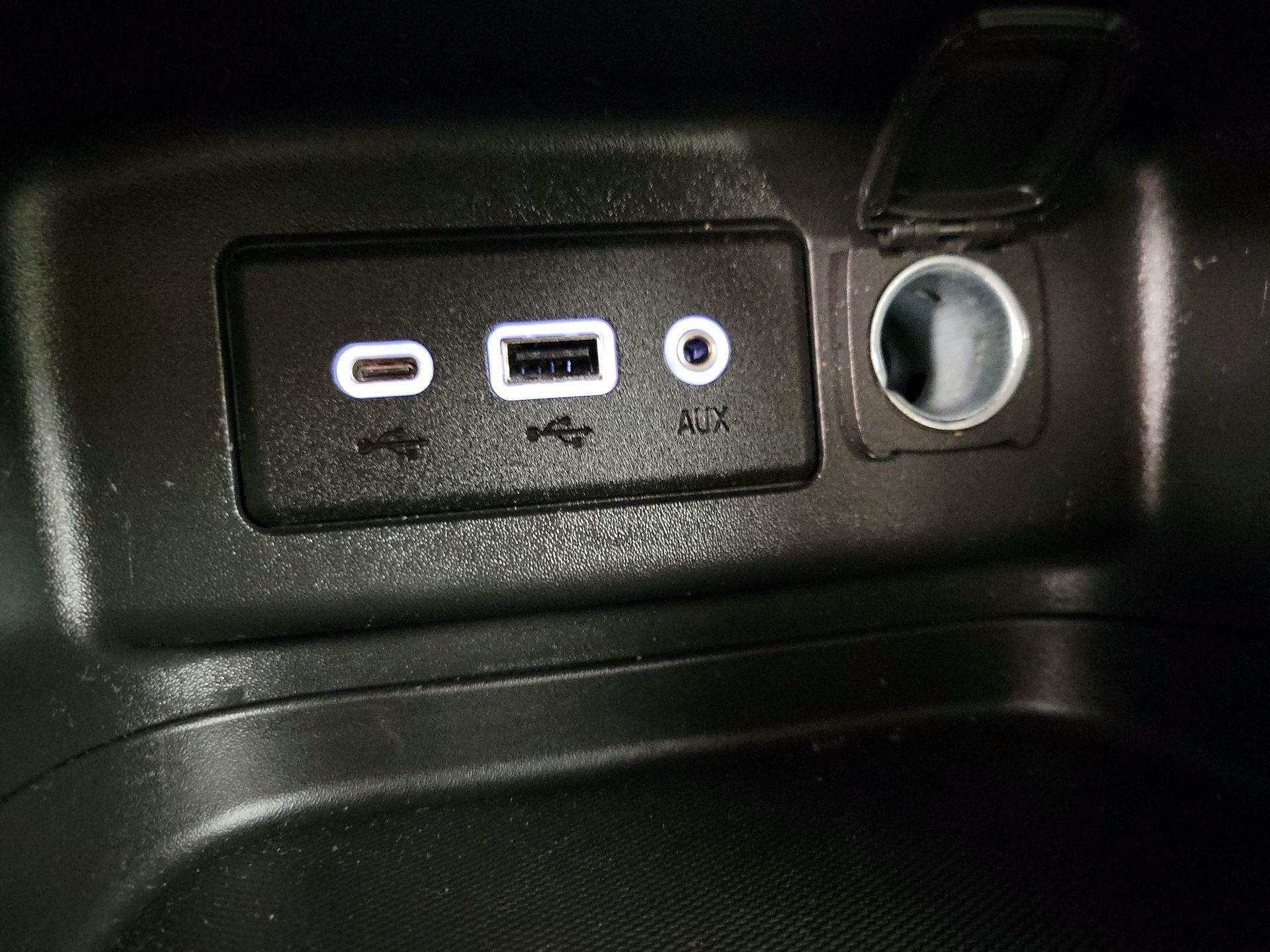 Thumbnail: 2021 Chevrolet Equinox - 18