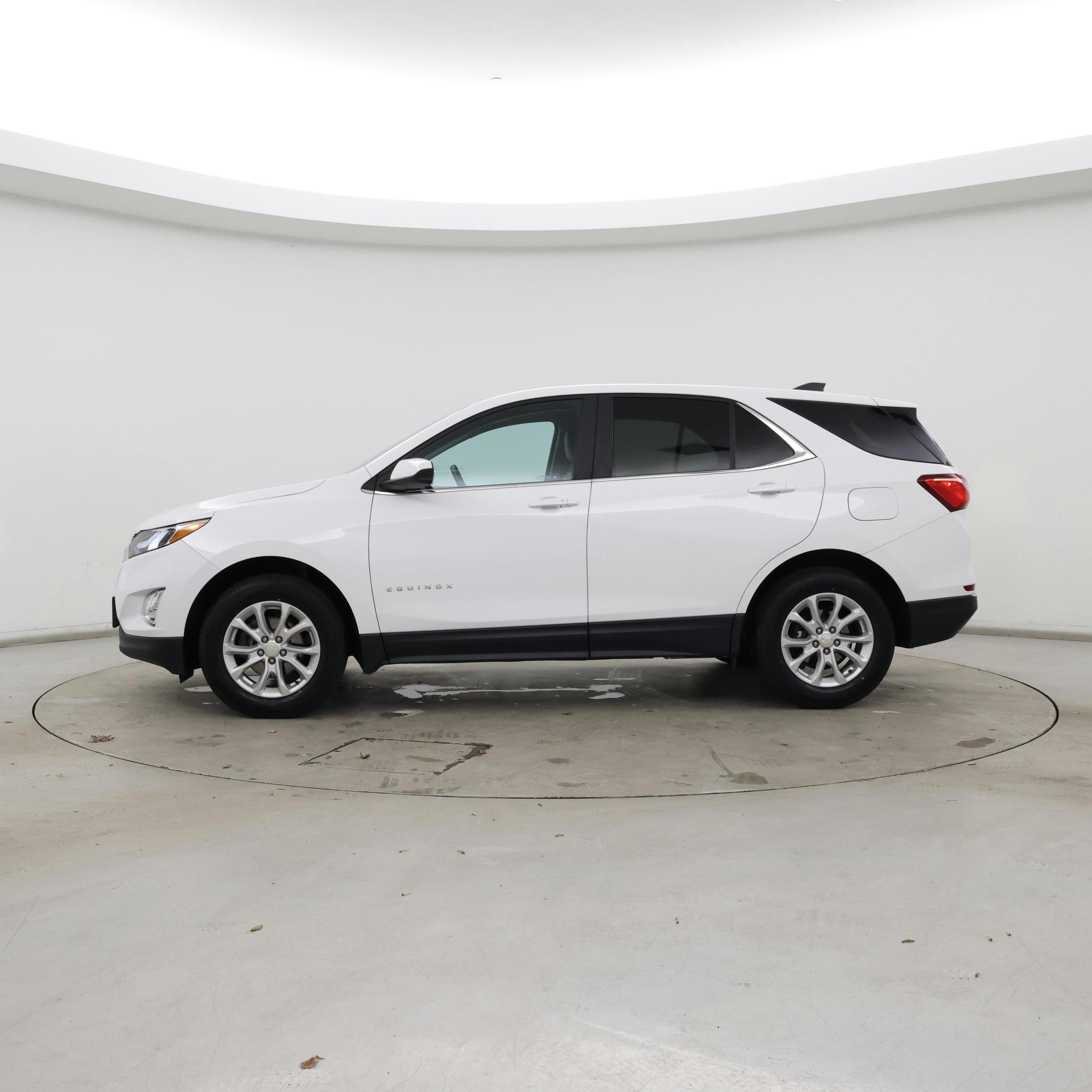 Thumbnail: 2021 Chevrolet Equinox - 3