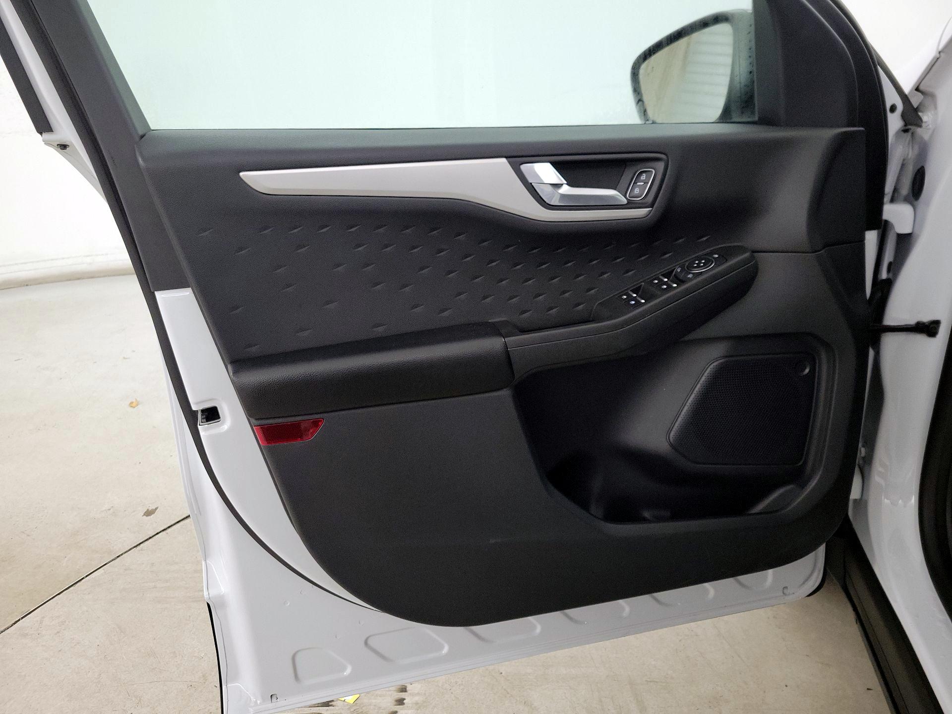 Thumbnail: 2020 Ford Escape - 12