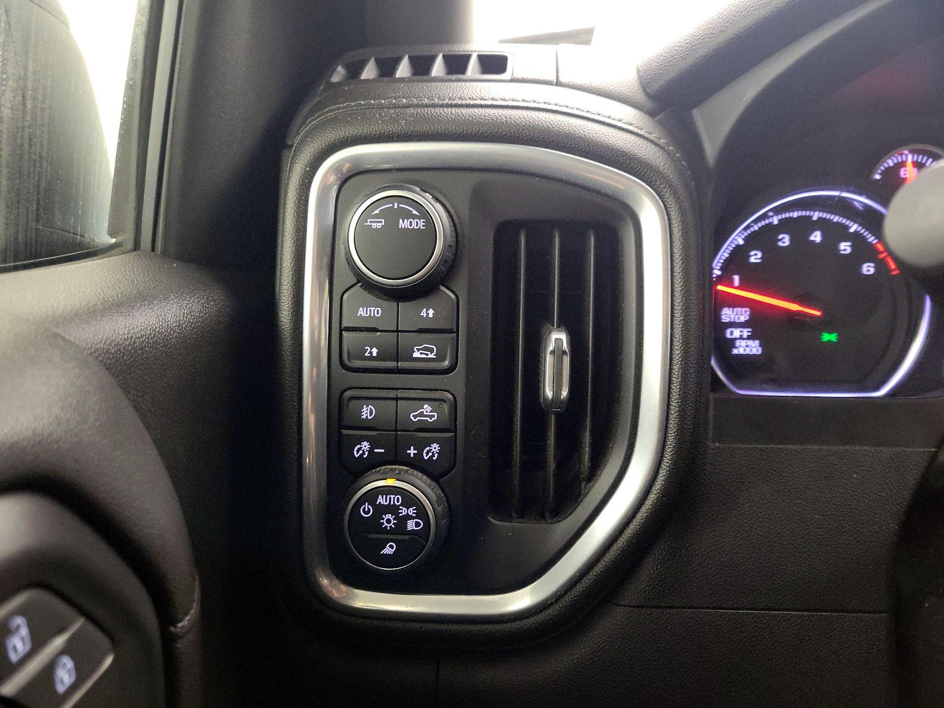 Thumbnail: 2020 Chevrolet Silverado 1500 - 13