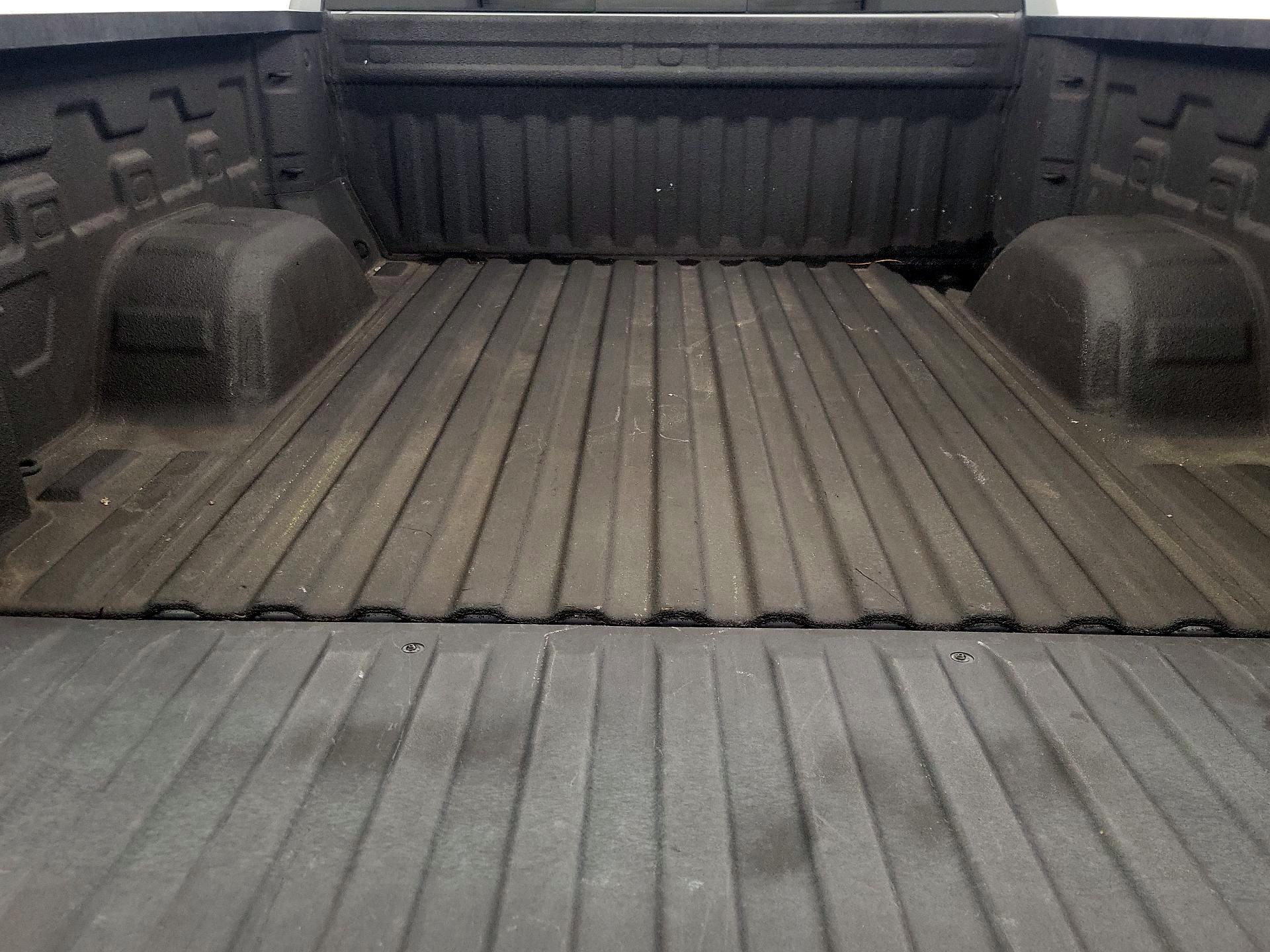 Thumbnail: 2020 Chevrolet Silverado 1500 - 20