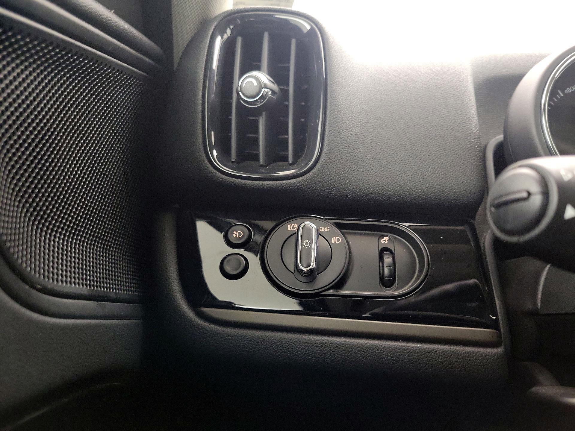 Thumbnail: 2019 MINI Cooper Countryman - 13