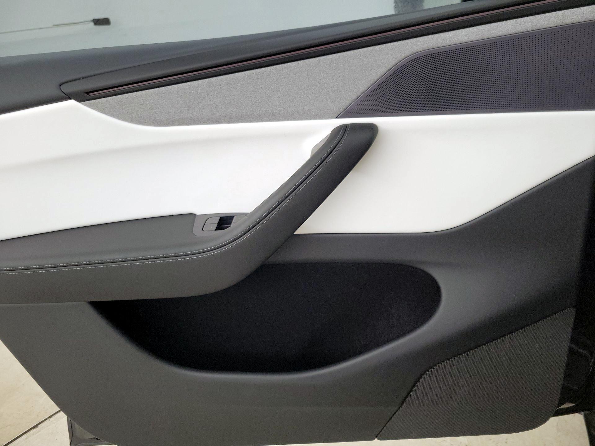 Thumbnail: 2026 Tesla Model Y - 12