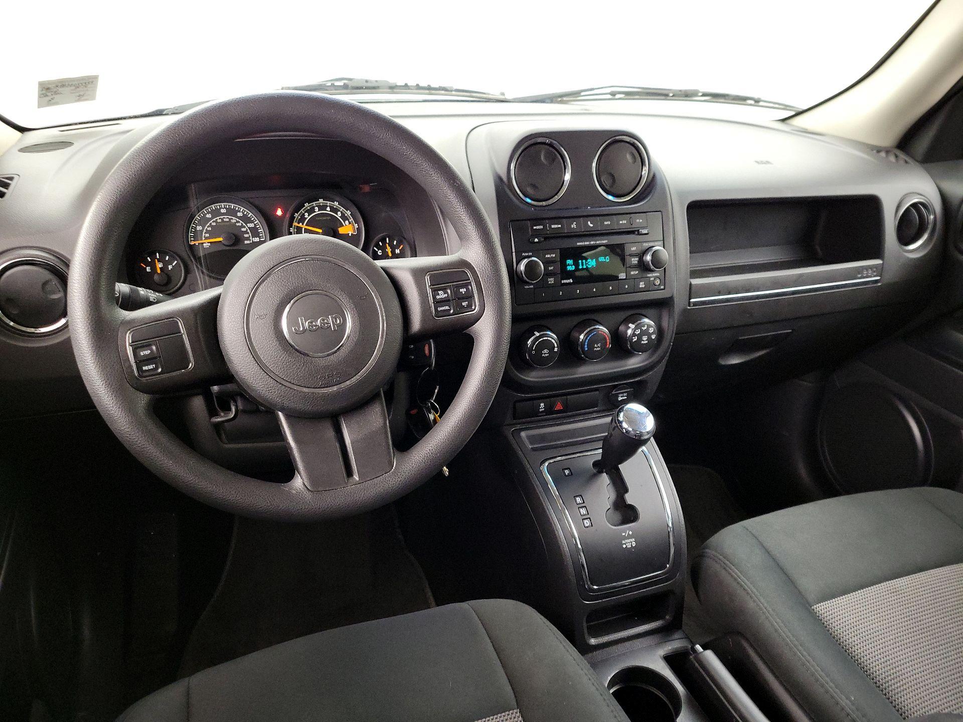 Thumbnail: 2014 Jeep Patriot - 9