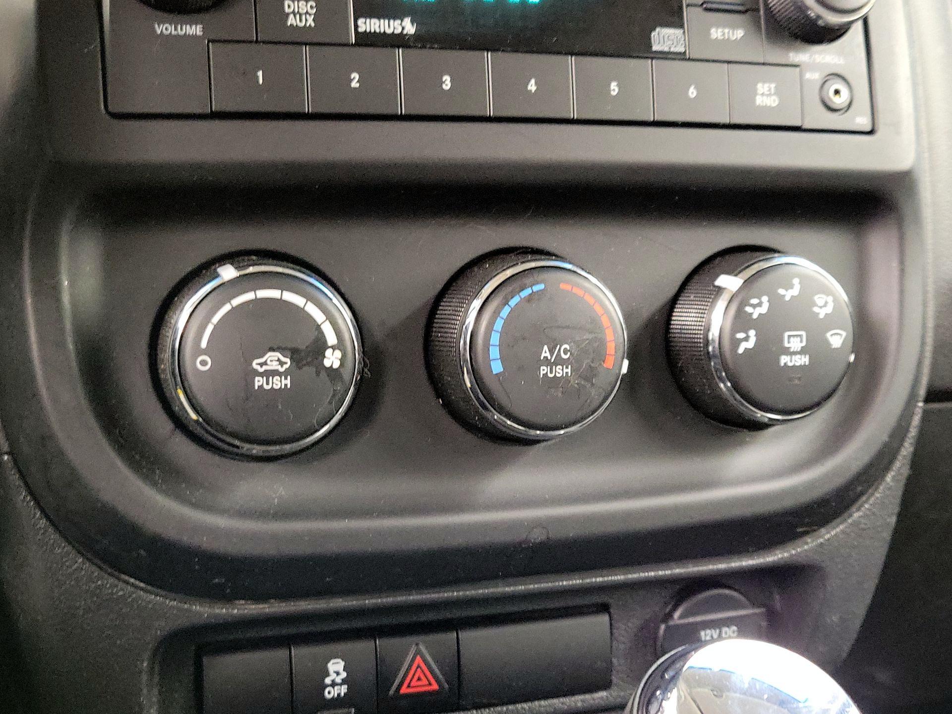 Thumbnail: 2014 Jeep Patriot - 14