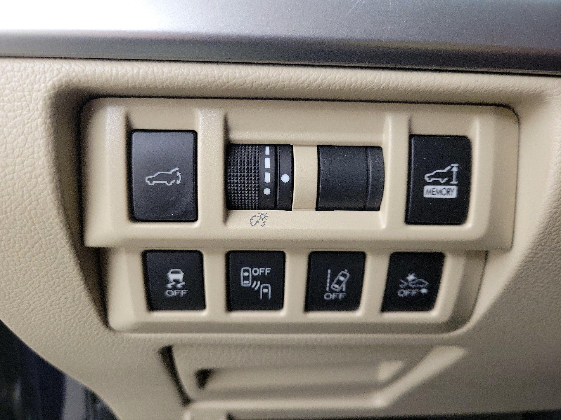 Thumbnail: 2018 Subaru Outback - 13