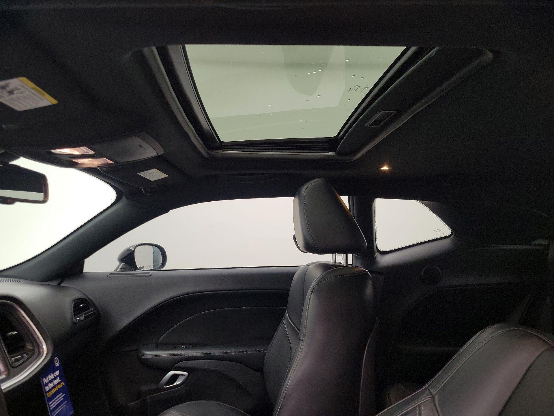 Thumbnail: 2016 Dodge Challenger - 20