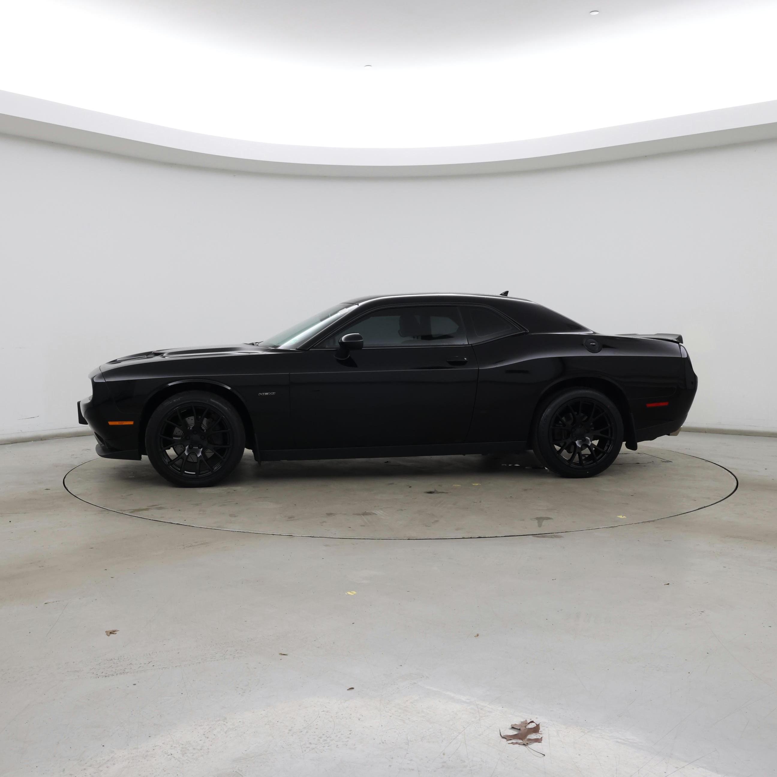 Thumbnail: 2016 Dodge Challenger - 3