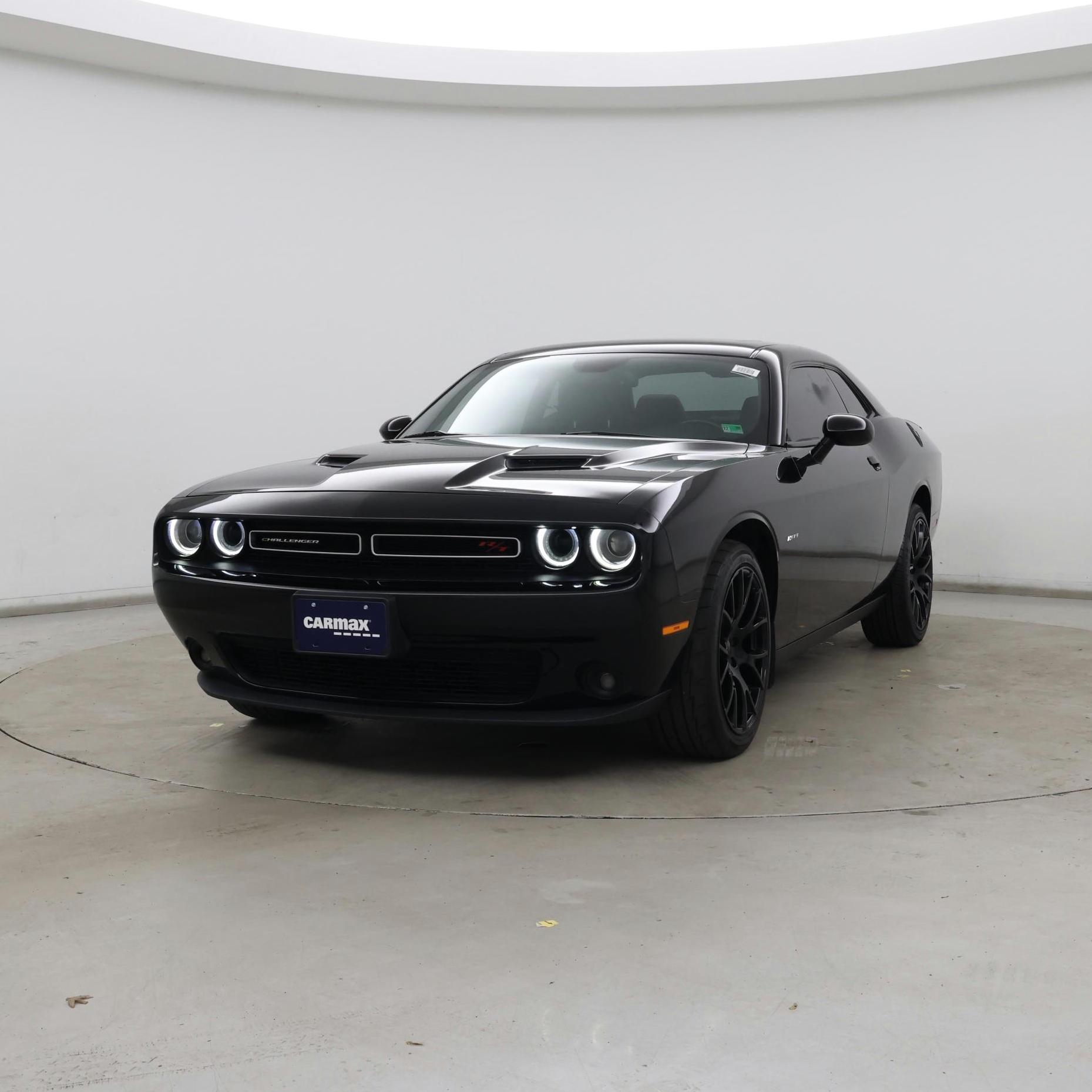 Thumbnail: 2016 Dodge Challenger - 4