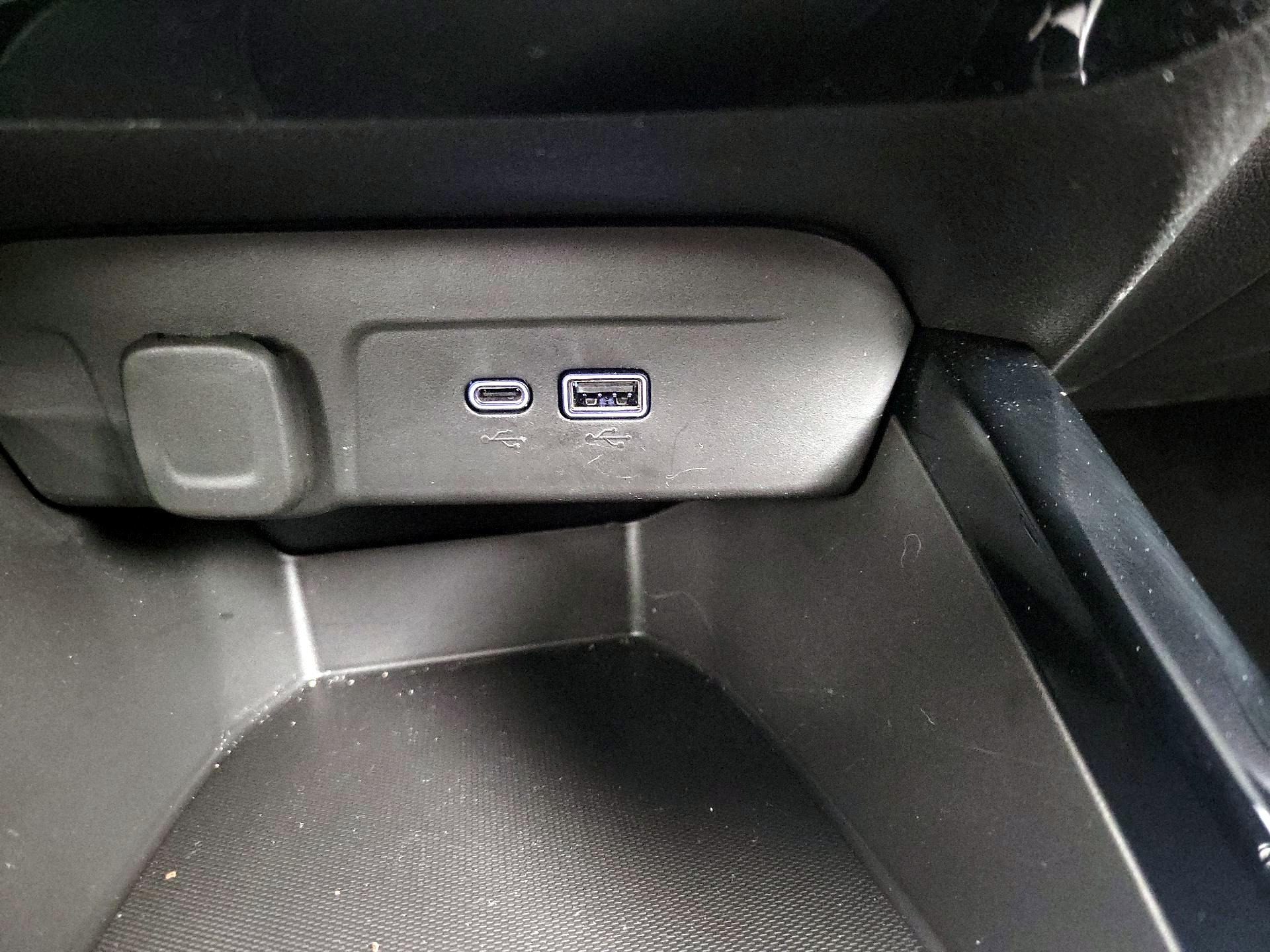 Thumbnail: 2025 Chevrolet Trax - 18