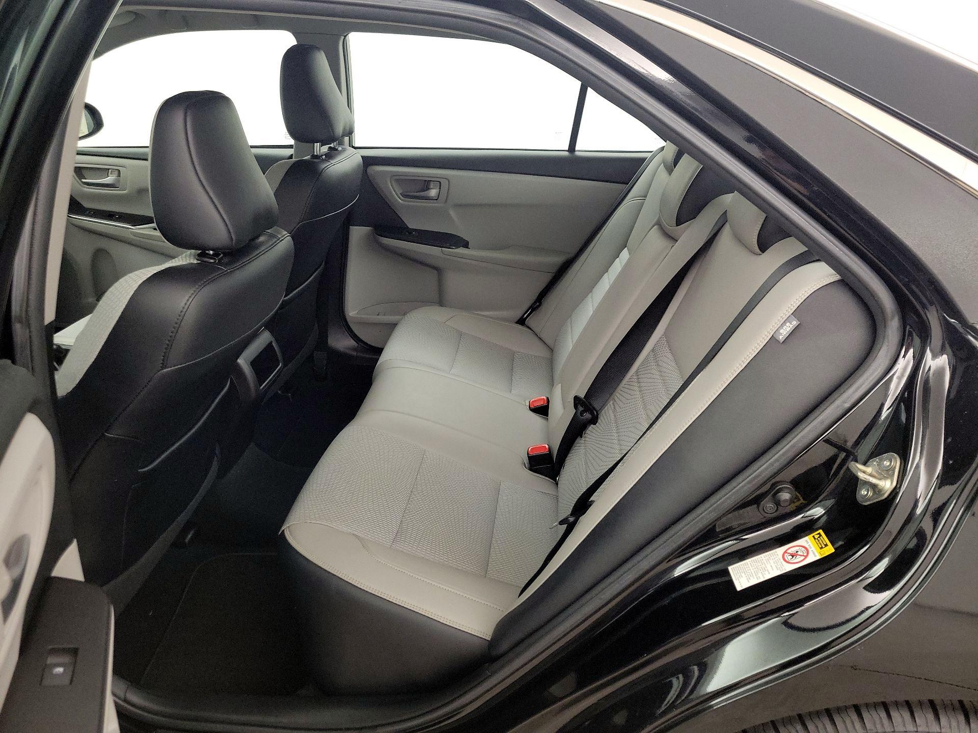 Thumbnail: 2017 Toyota Camry - 19