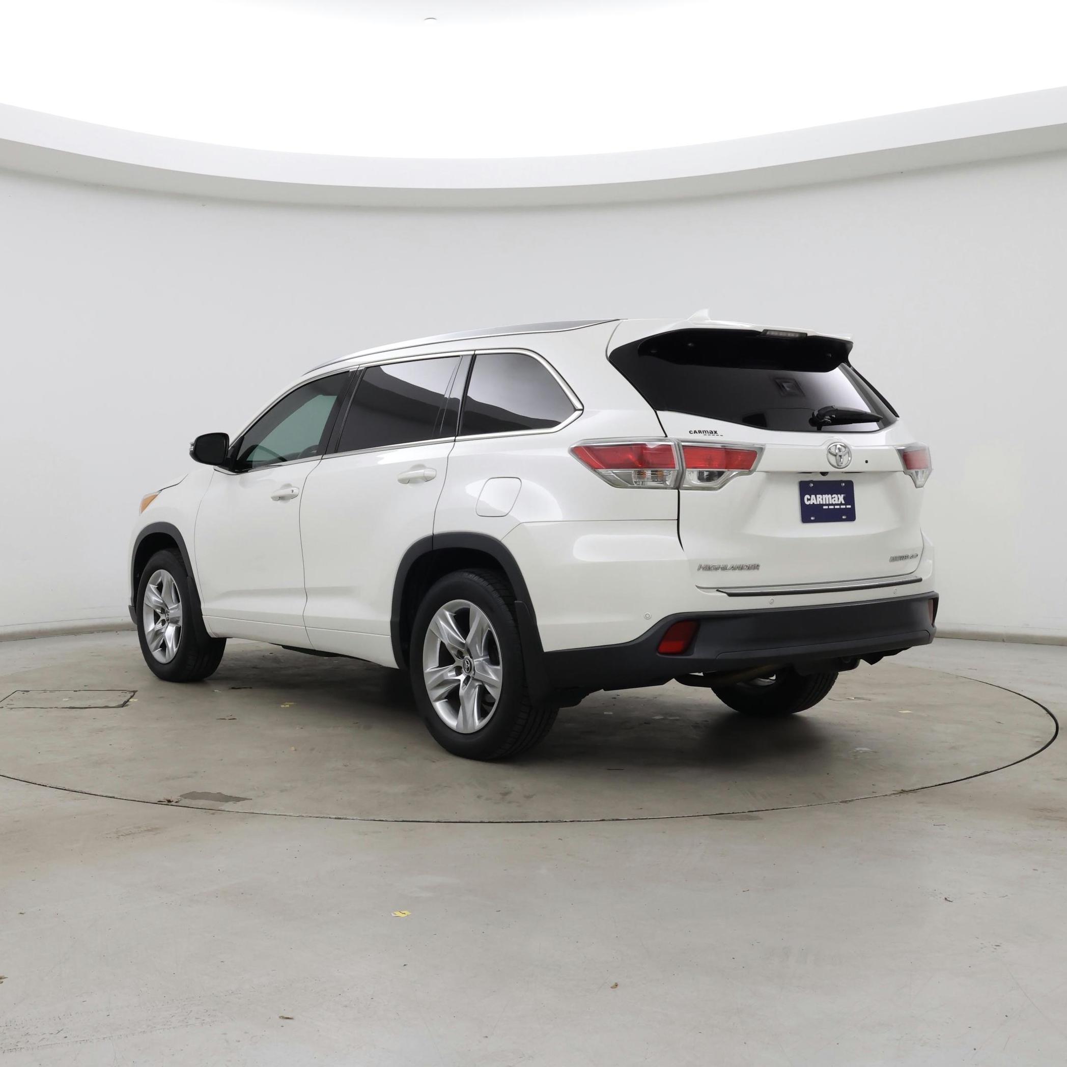 Thumbnail: 2016 Toyota Highlander - 2