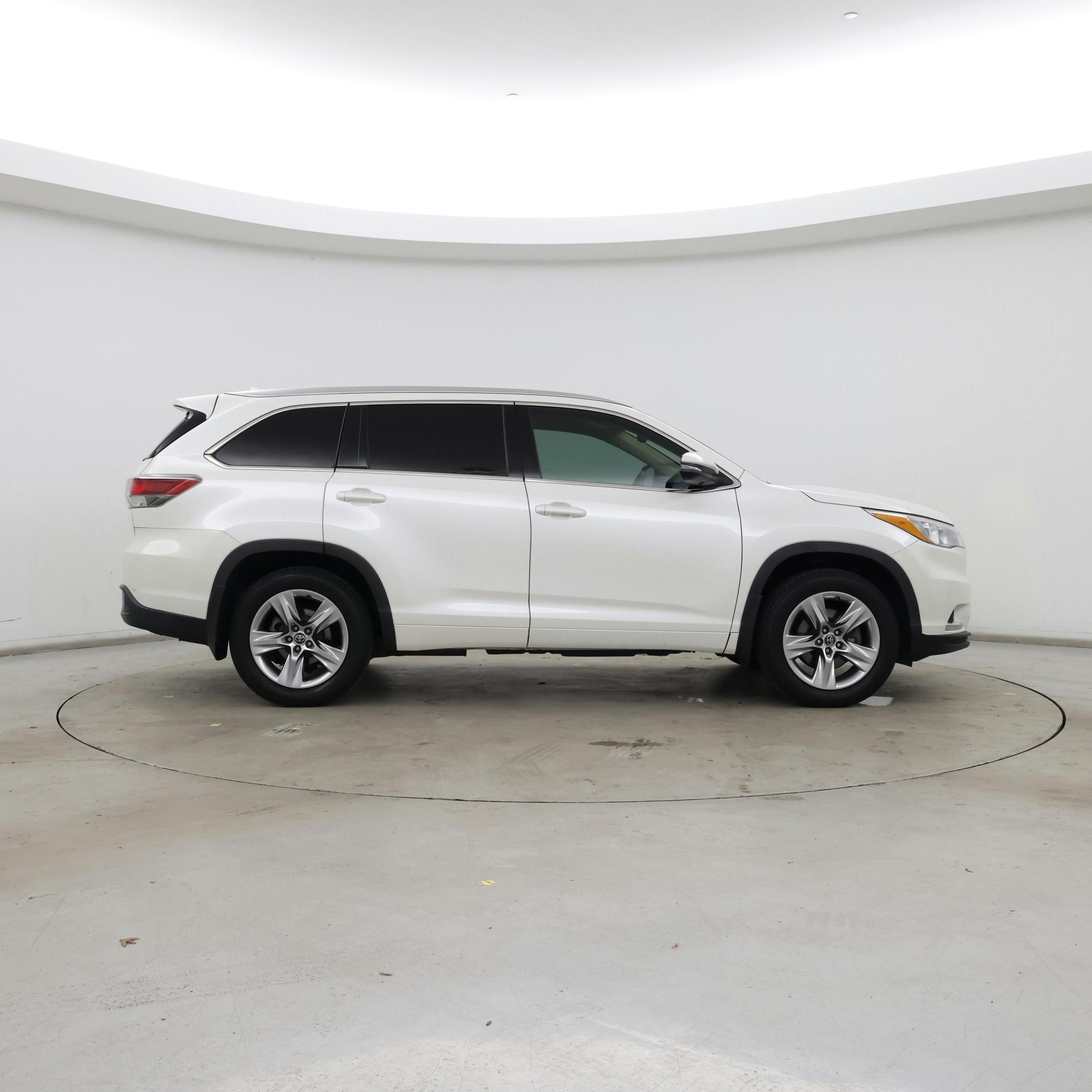 Thumbnail: 2016 Toyota Highlander - 7