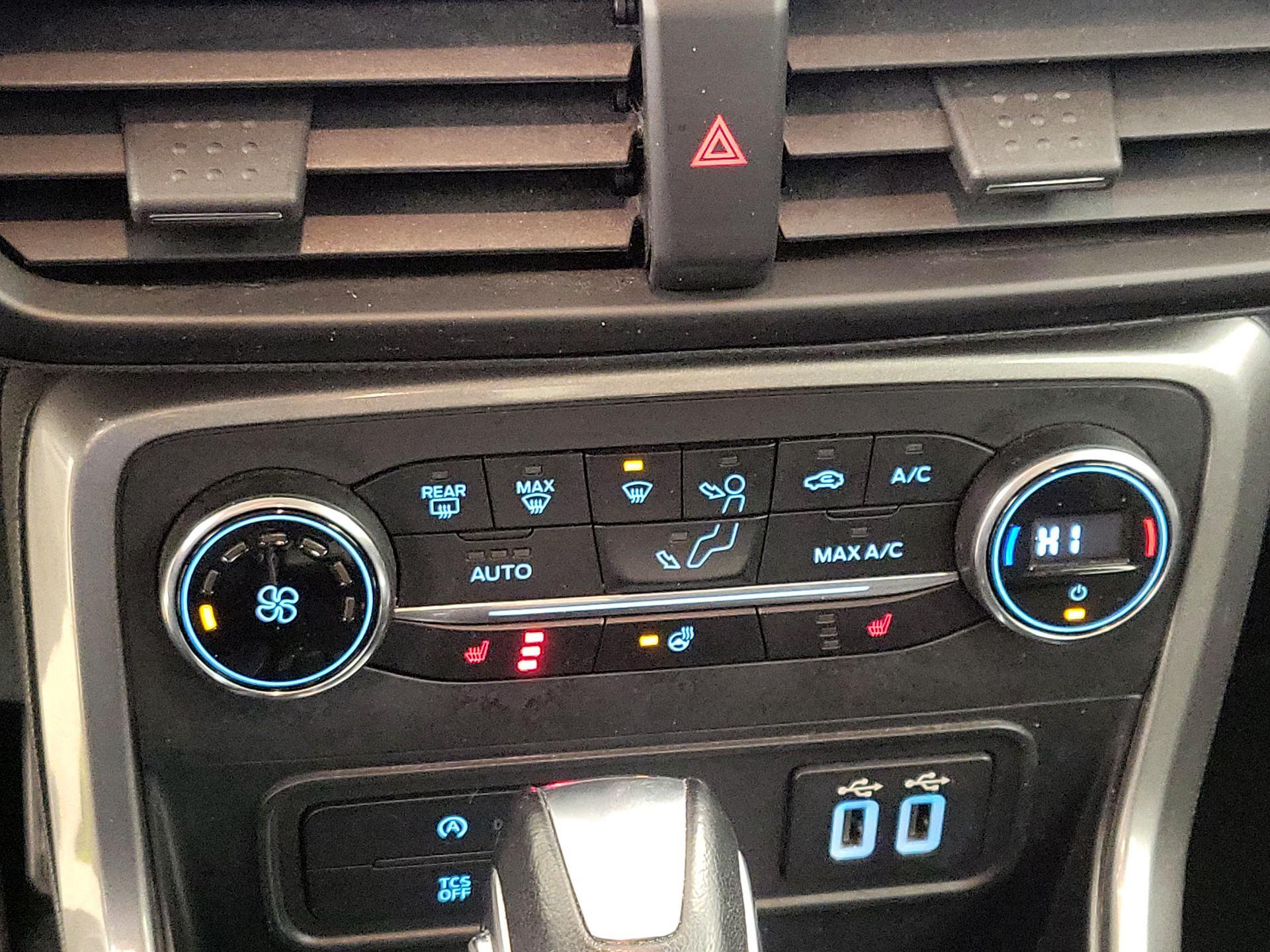 Thumbnail: 2020 Ford EcoSport - 17