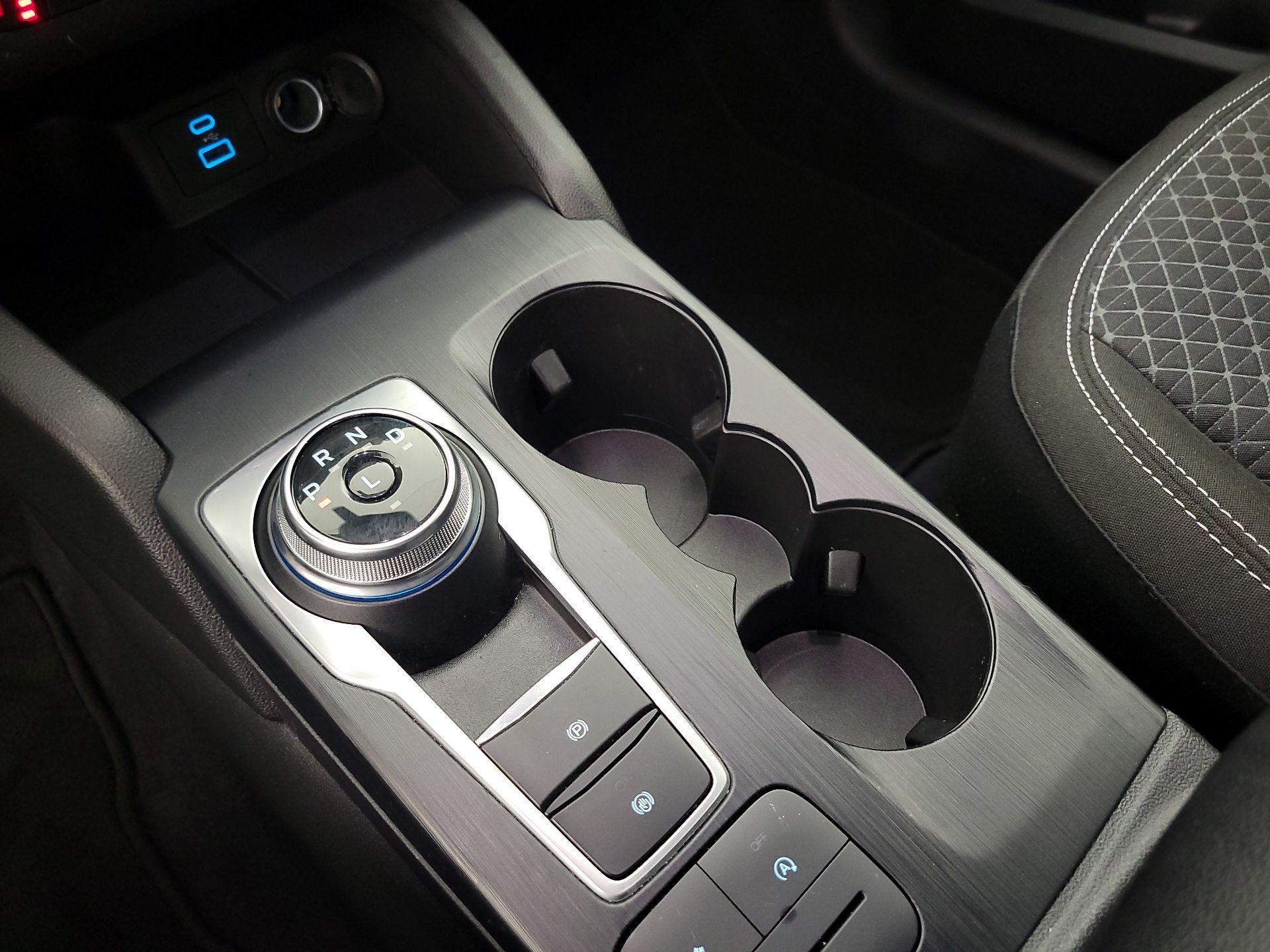 Thumbnail: 2023 Ford Escape - 17