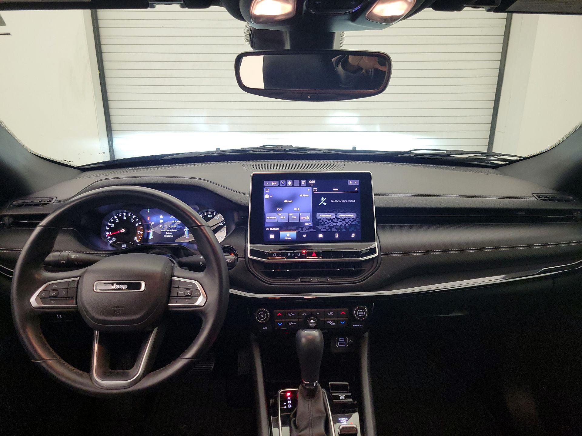 Thumbnail: 2022 Jeep Compass - 9