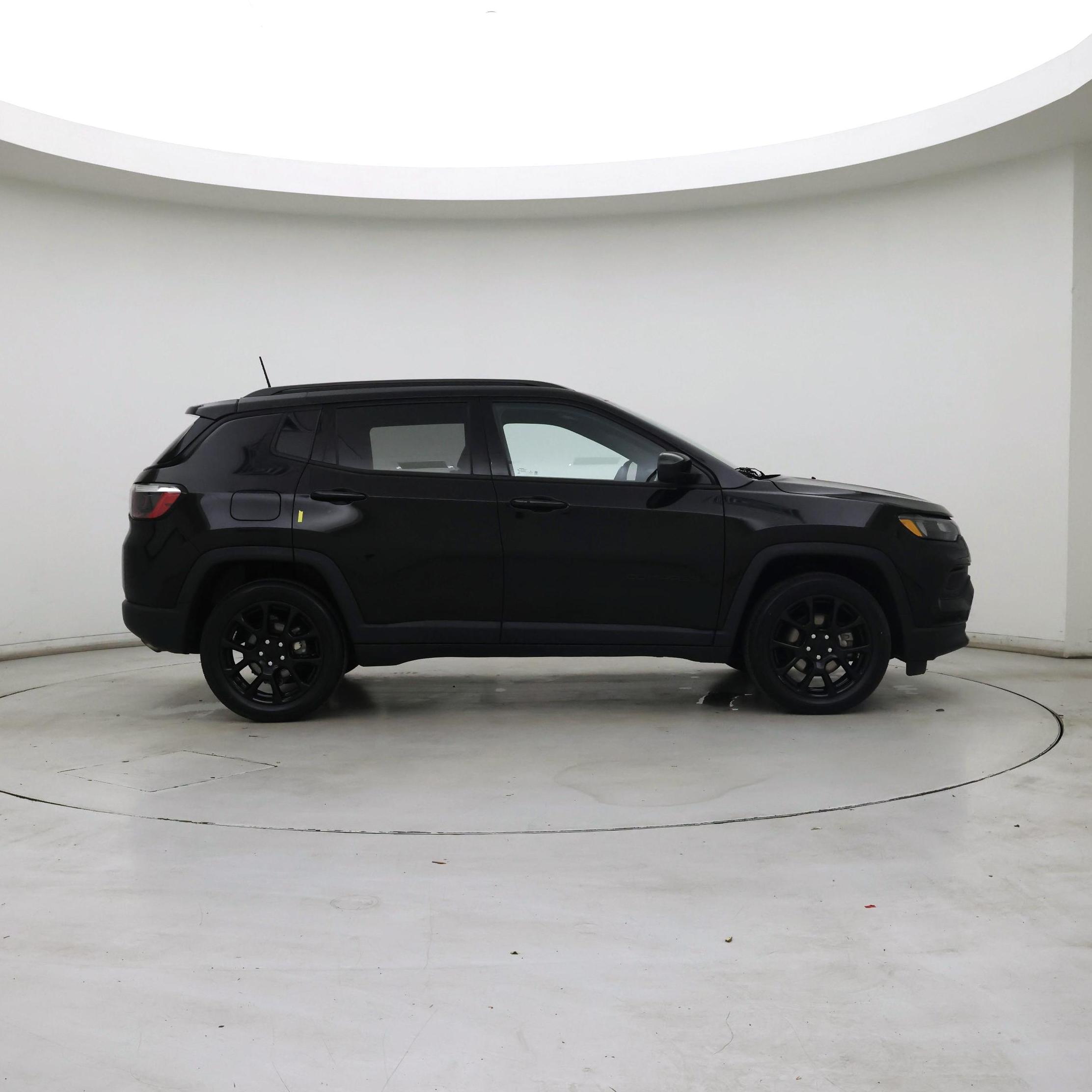 Thumbnail: 2022 Jeep Compass - 7