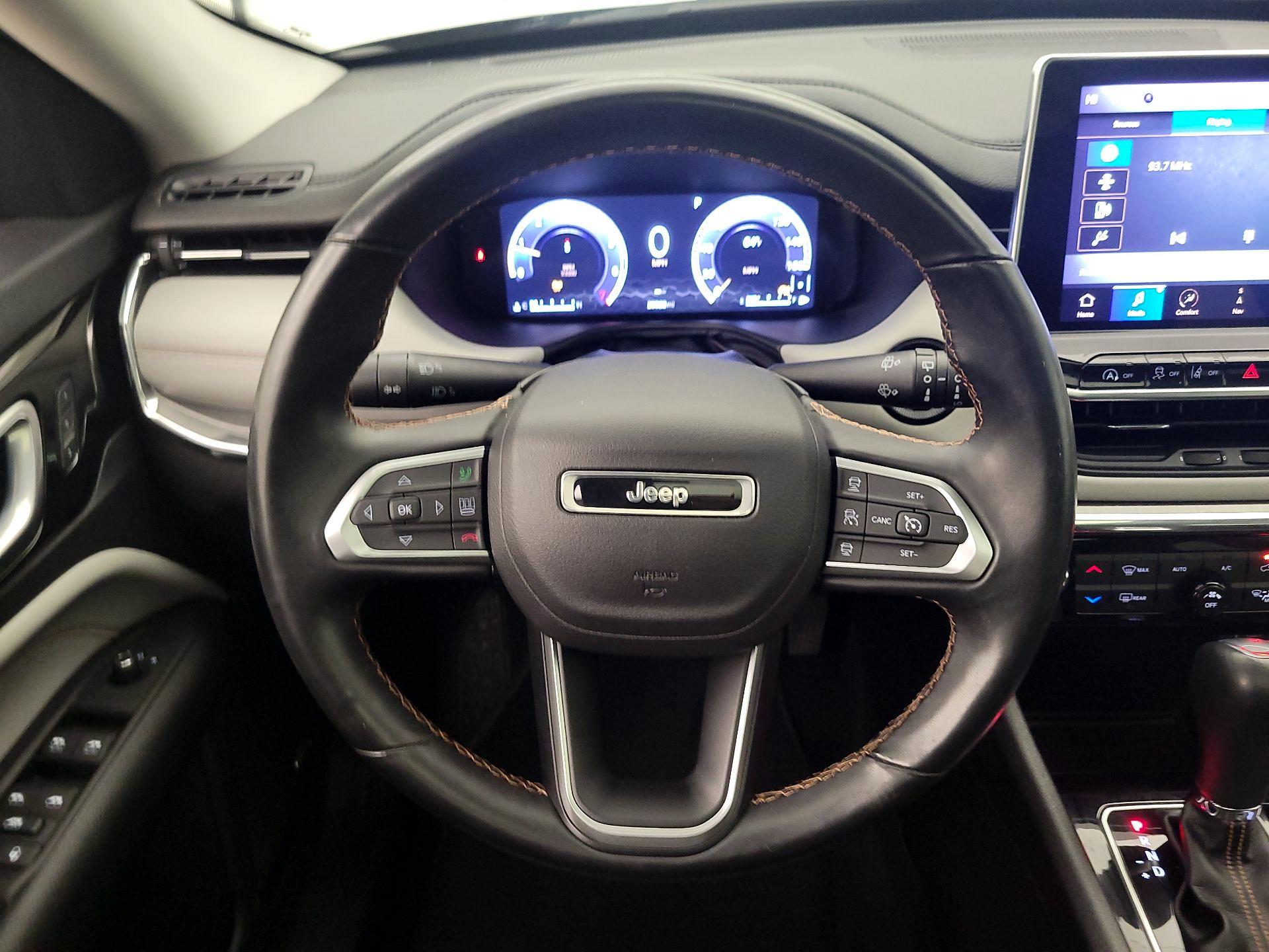 Thumbnail: 2022 Jeep Compass - 10