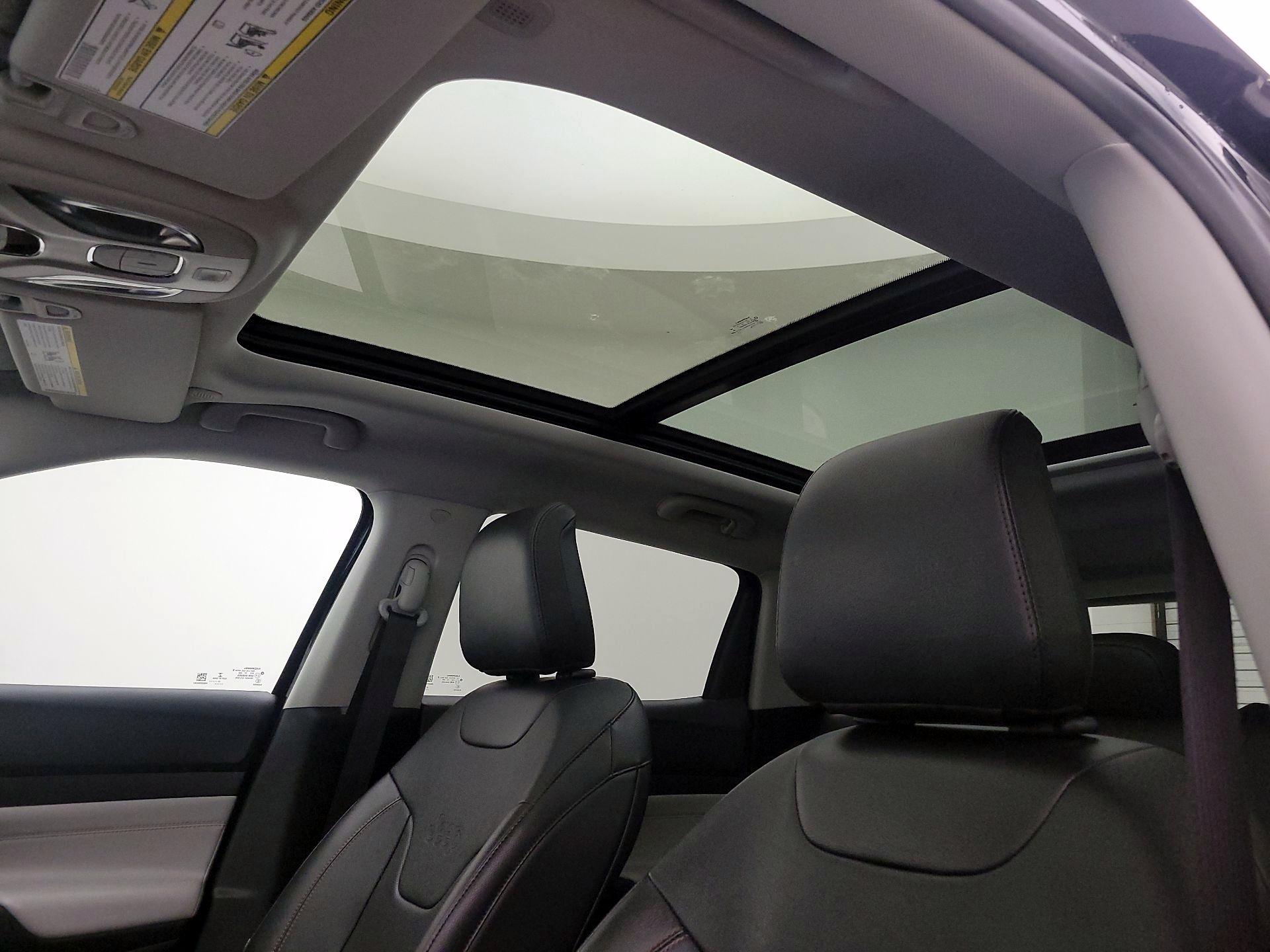 Thumbnail: 2022 Jeep Compass - 19