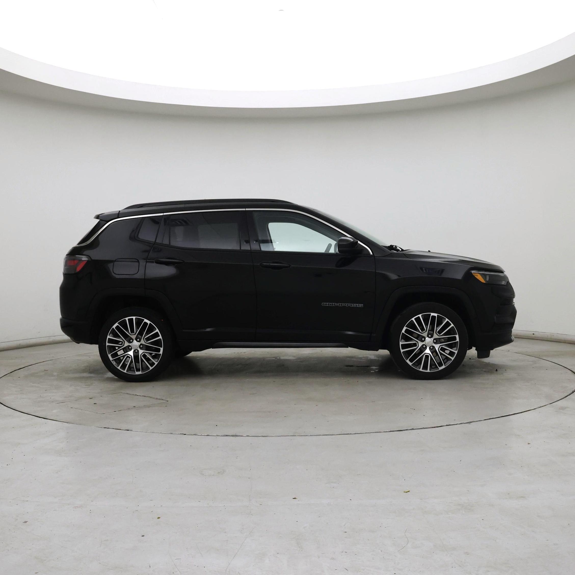 Thumbnail: 2022 Jeep Compass - 7