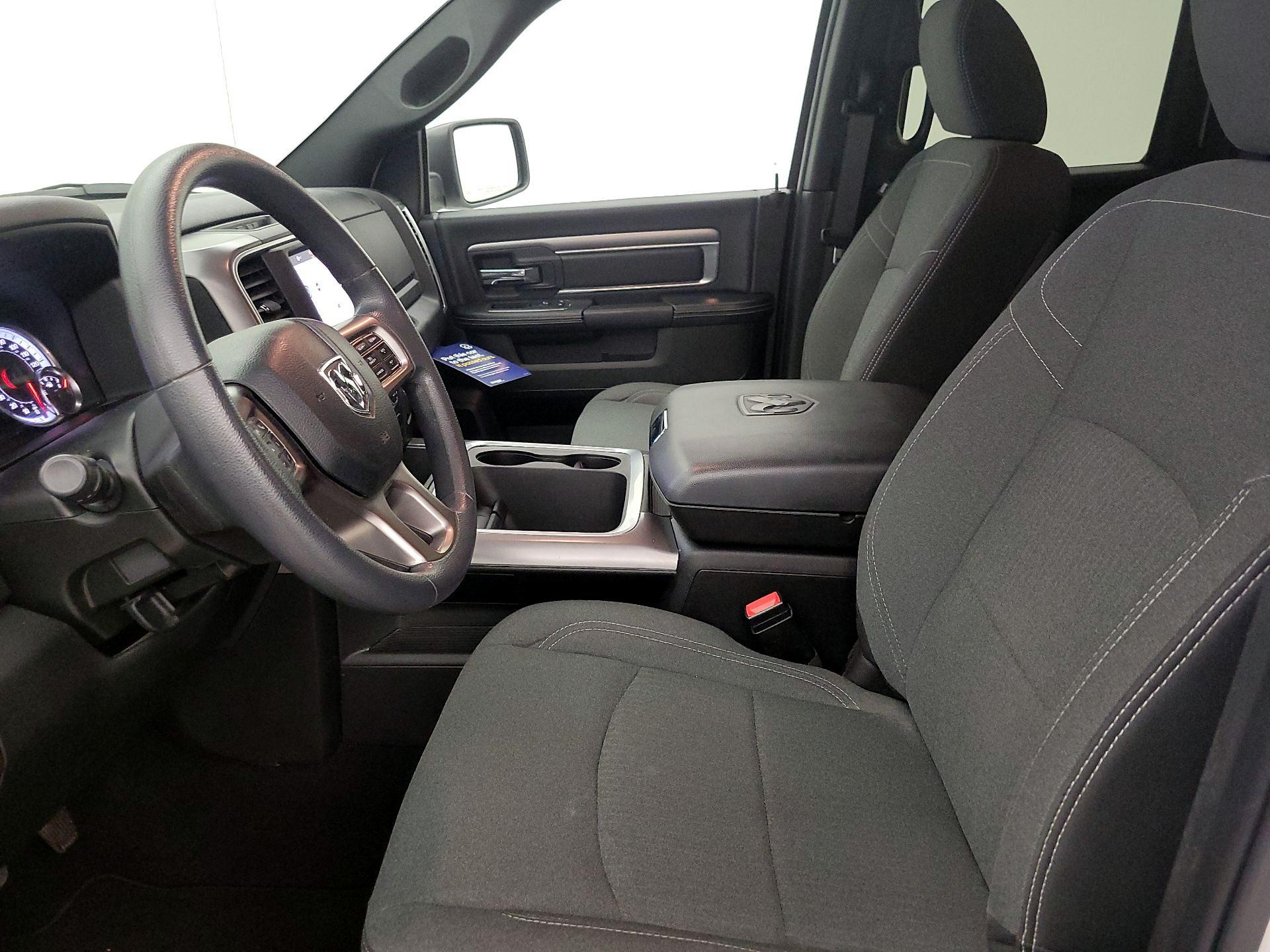 Thumbnail: 2022 RAM 1500 Classic - 11