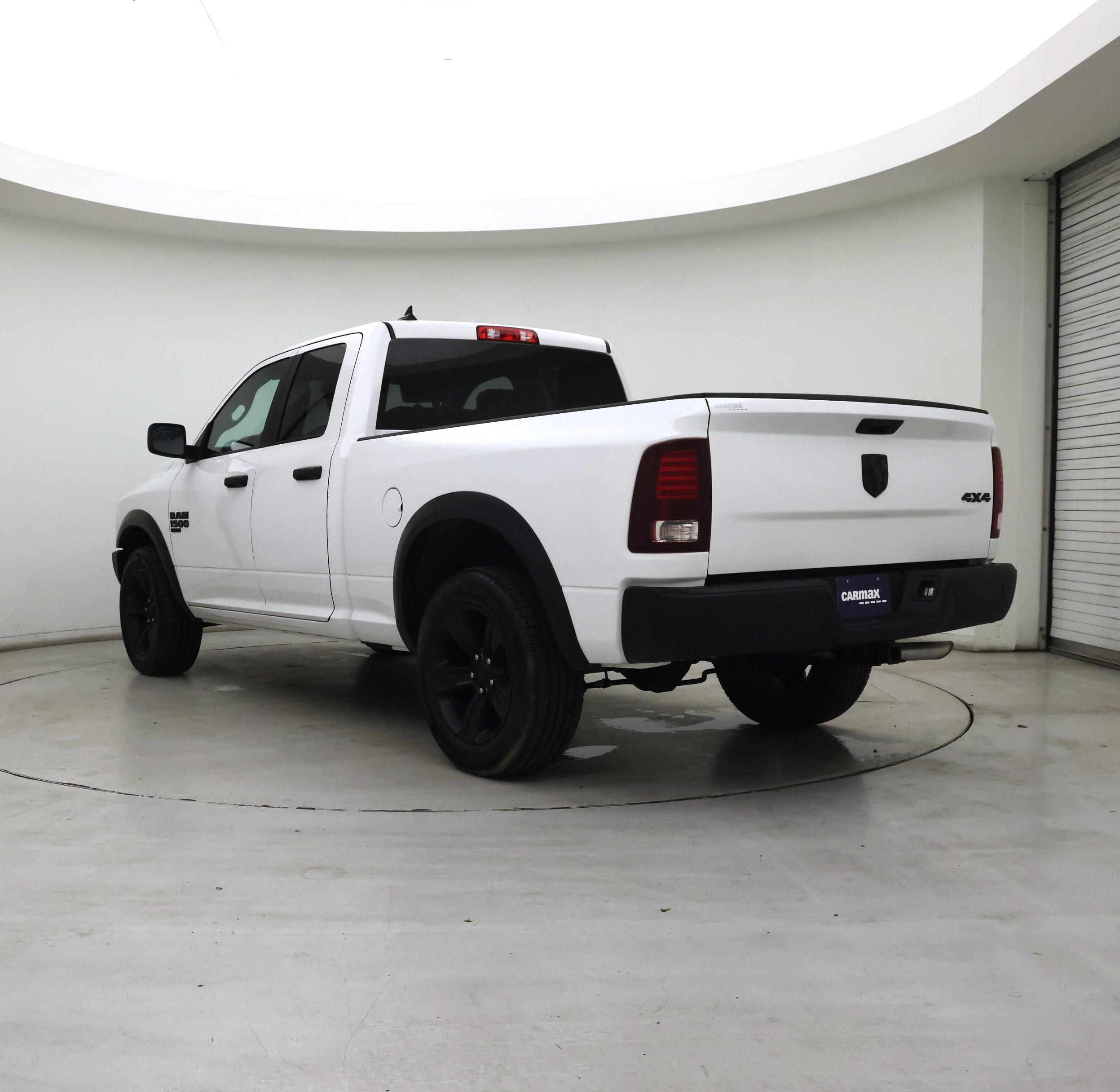 Thumbnail: 2022 RAM 1500 Classic - 2