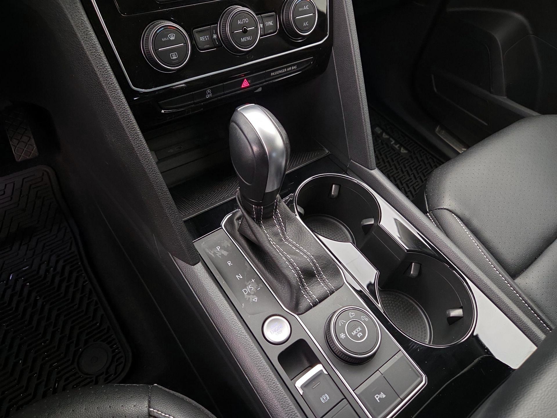 Thumbnail: 2022 Volkswagen Atlas - 17