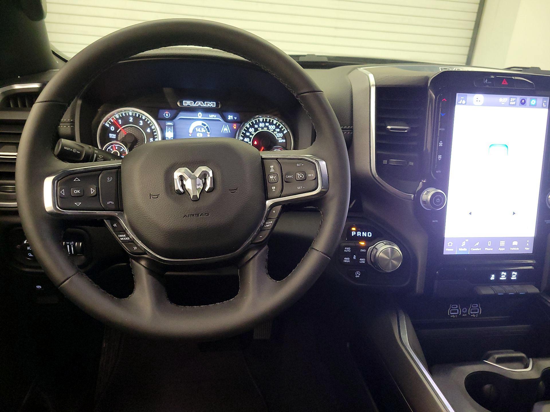 Thumbnail: 2025 RAM 1500 - 10