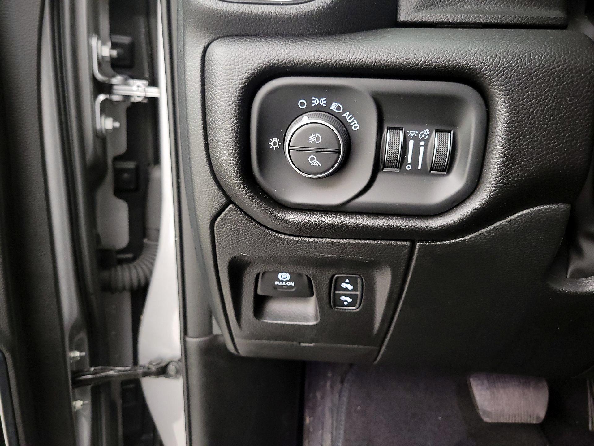 Thumbnail: 2025 RAM 1500 - 13